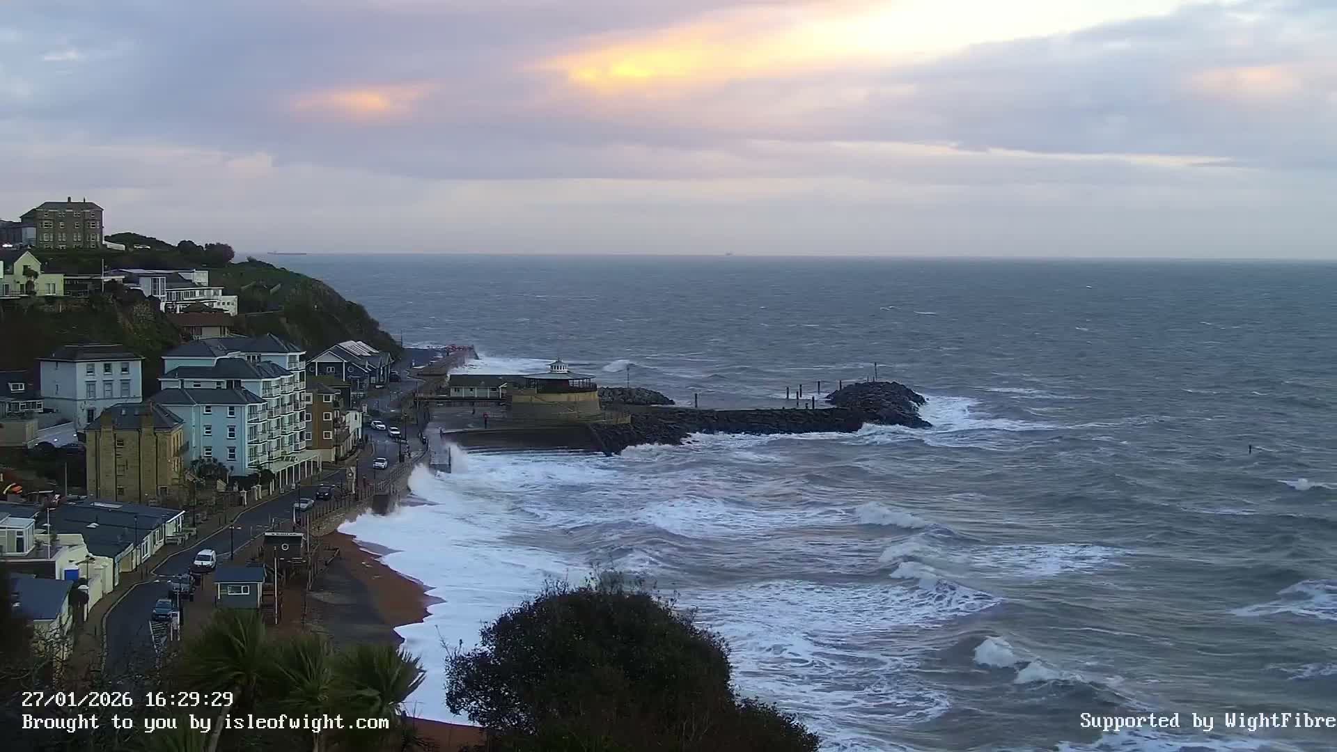 Ventnor Beach Live Cam - Ventnor, Isle of Wight, South East, England, United Kingdom