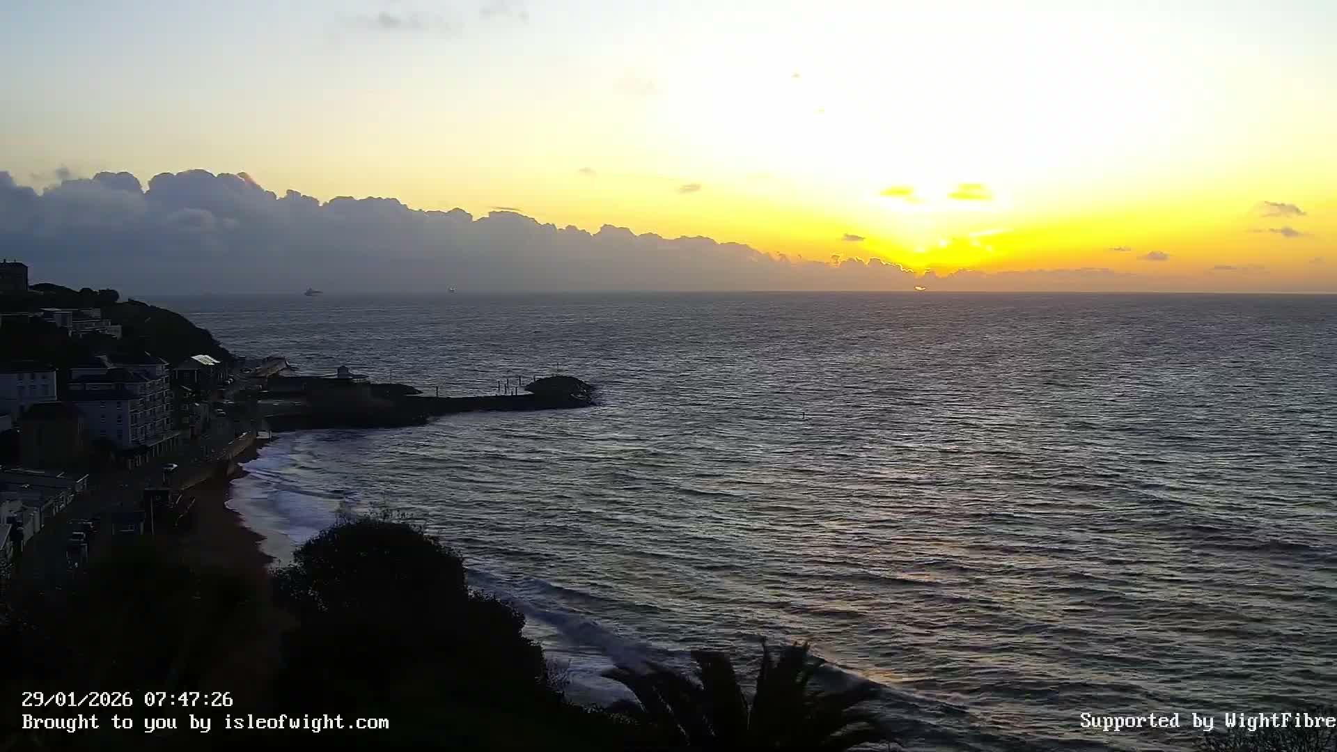 Ventnor Beach Live Cam - Ventnor, Isle of Wight, South East, England, United Kingdom