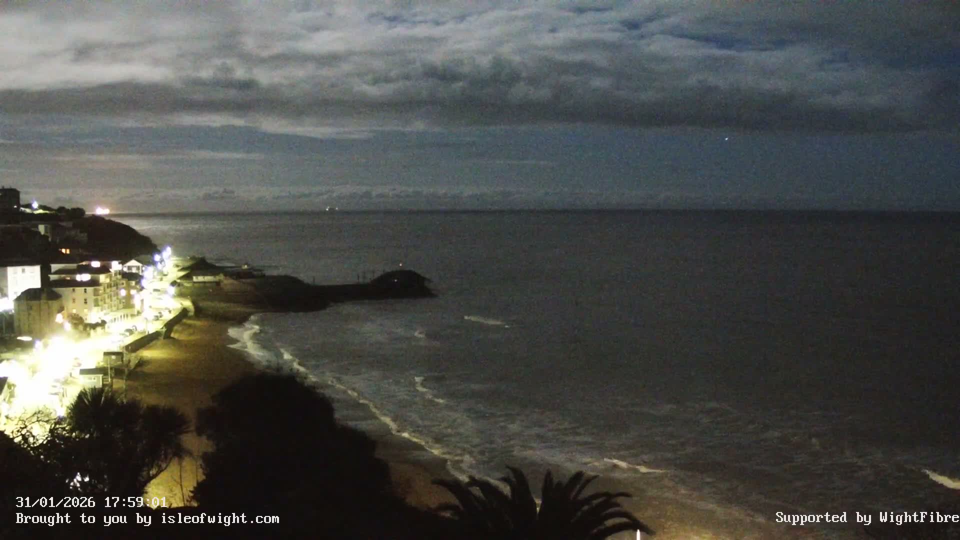 Ventnor Beach Live Cam - Ventnor, Isle of Wight, South East, England, United Kingdom