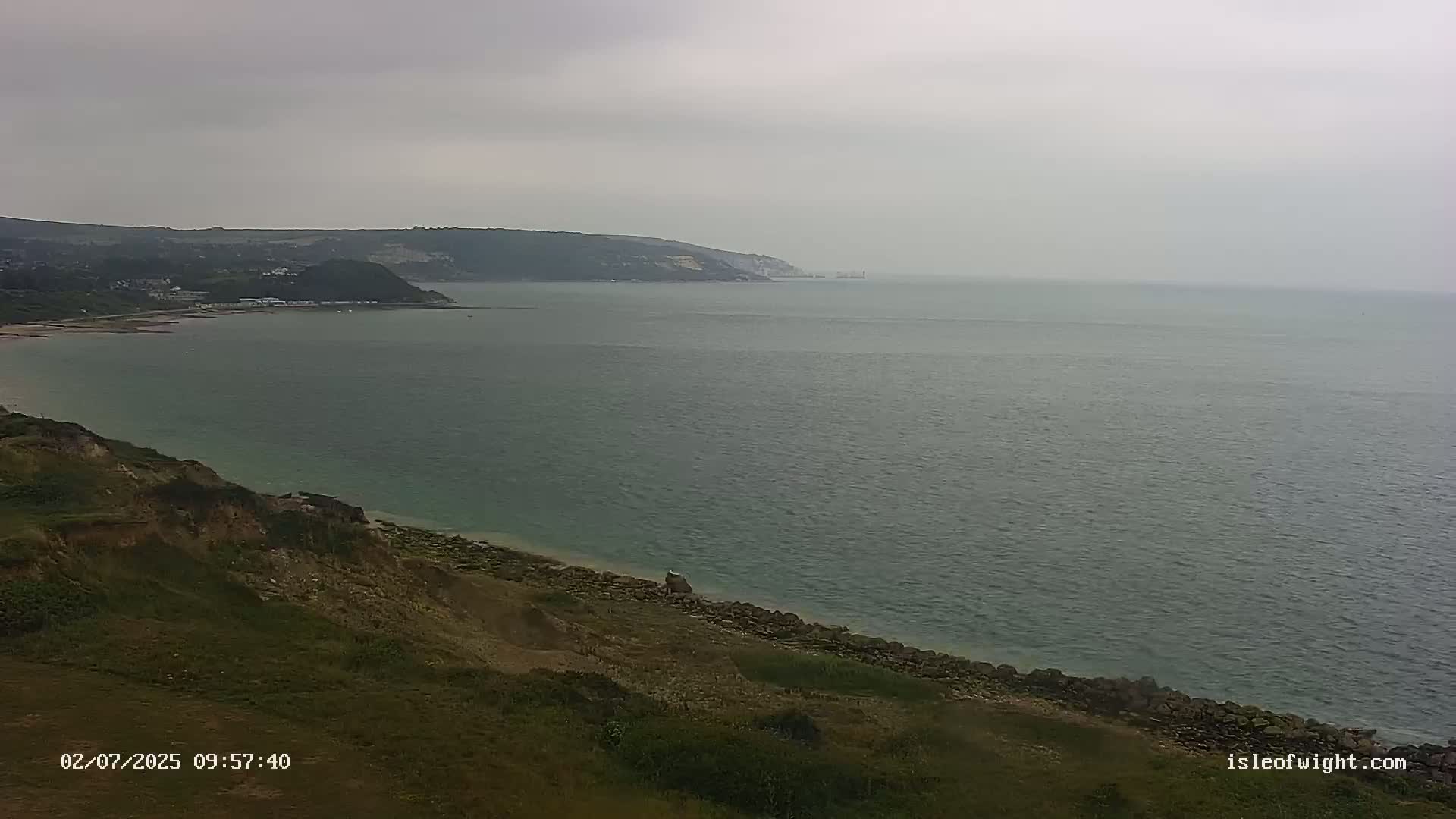 Freshwater, Colwell Bay, Hurst Castle & Hurst Point Lighthouse Live Cam - Freshwater, Isle of Wight, South East, England, United Kingdom