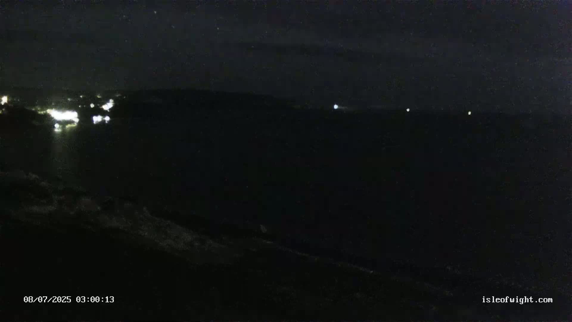 Freshwater, Colwell Bay, Hurst Castle & Hurst Point Lighthouse Live Cam - Freshwater, Isle of Wight, South East, England, United Kingdom