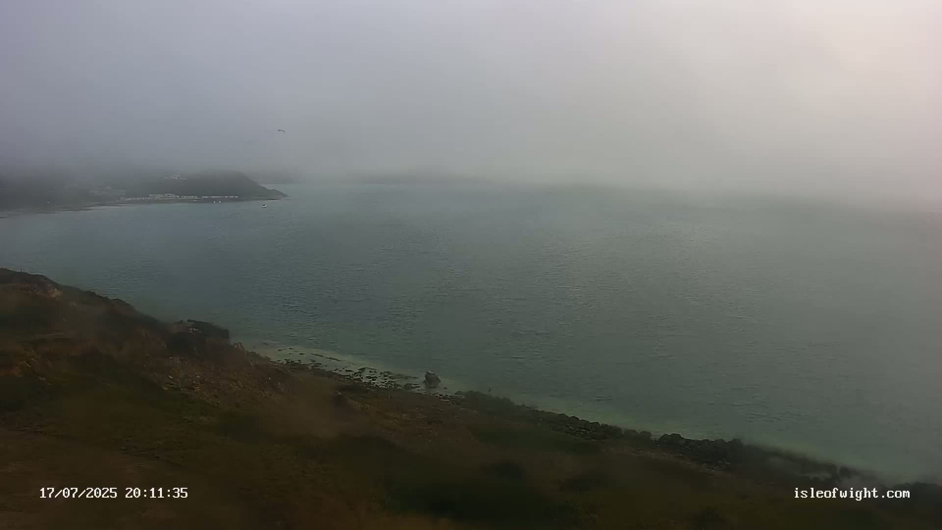 Freshwater, Colwell Bay, Hurst Castle & Hurst Point Lighthouse Live Cam - Freshwater, Isle of Wight, South East, England, United Kingdom