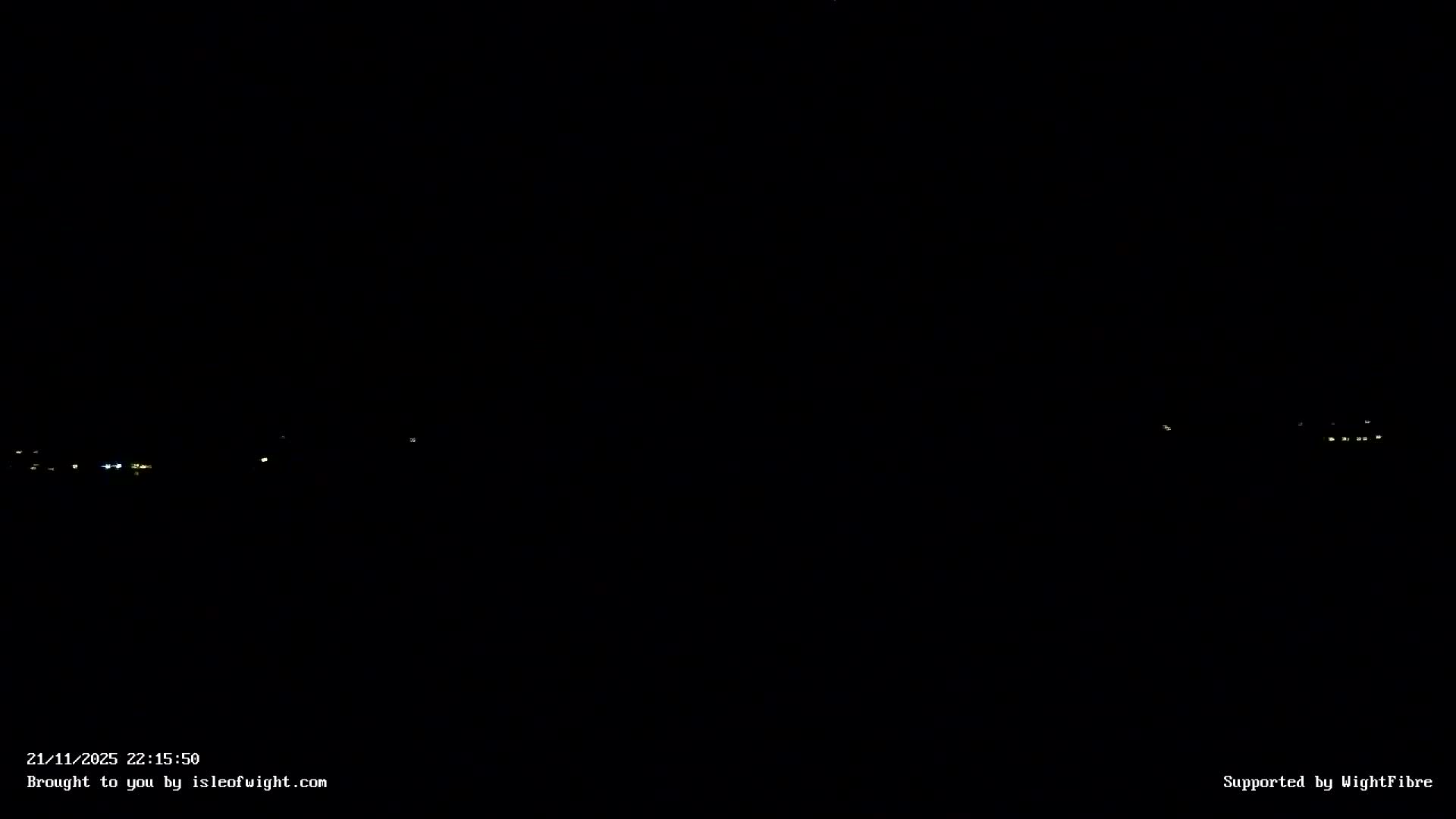 Freshwater, Colwell Bay, Hurst Castle & Hurst Point Lighthouse Live Cam - Freshwater, Isle of Wight, South East, England, United Kingdom