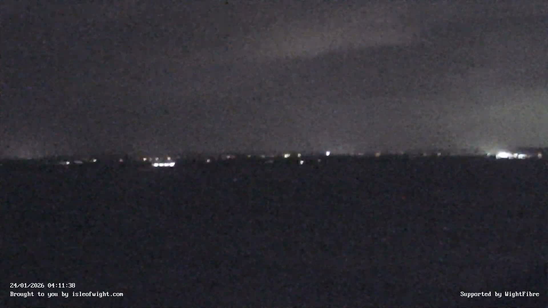 Freshwater, Colwell Bay, Hurst Castle & Hurst Point Lighthouse Live Cam - Freshwater, Isle of Wight, South East, England, United Kingdom