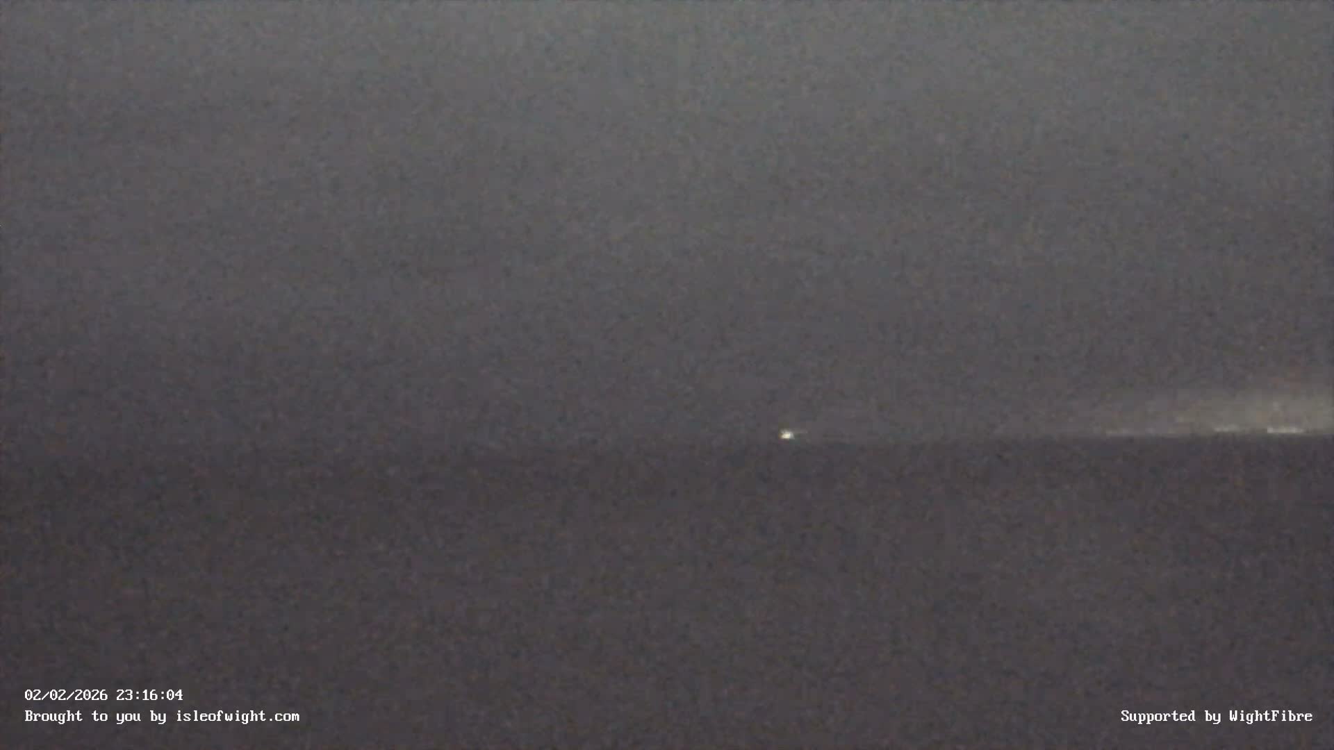 Freshwater, Colwell Bay, Hurst Castle & Hurst Point Lighthouse Live Cam - Freshwater, Isle of Wight, South East, England, United Kingdom