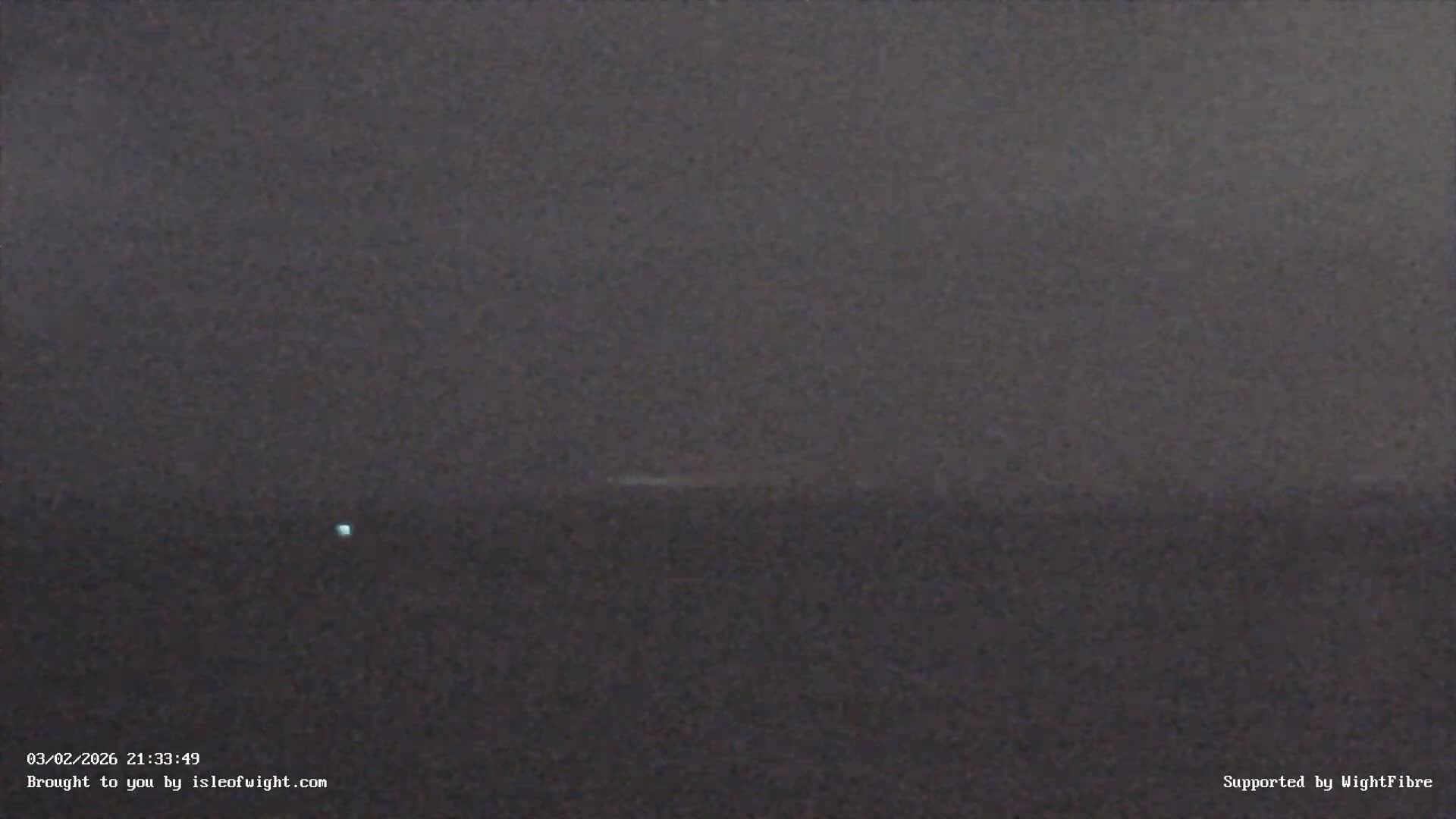 Freshwater, Colwell Bay, Hurst Castle & Hurst Point Lighthouse Live Cam - Freshwater, Isle of Wight, South East, England, United Kingdom