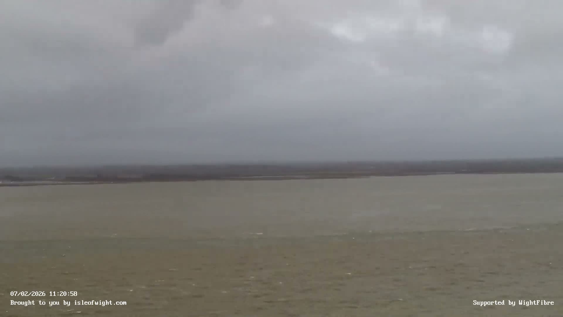 Freshwater, Colwell Bay, Hurst Castle & Hurst Point Lighthouse Live Cam - Freshwater, Isle of Wight, South East, England, United Kingdom