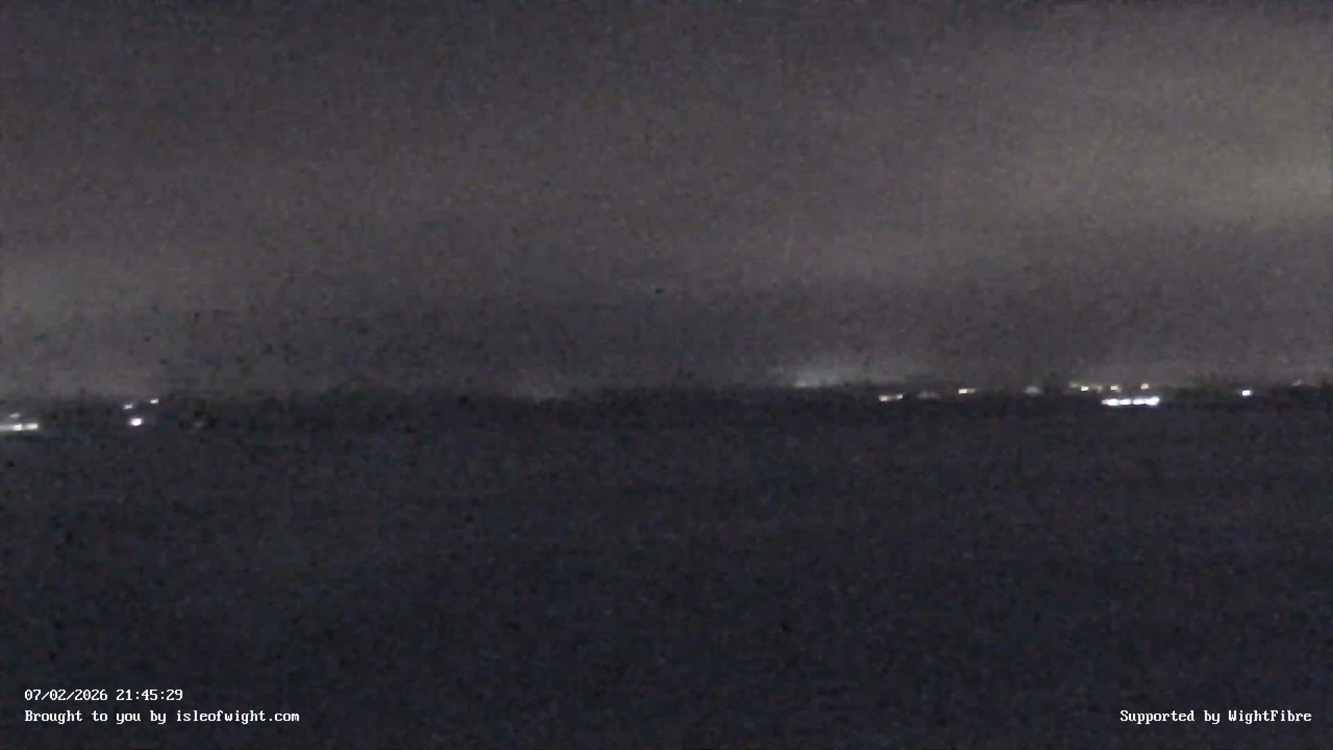 Freshwater, Colwell Bay, Hurst Castle & Hurst Point Lighthouse Live Cam - Freshwater, Isle of Wight, South East, England, United Kingdom
