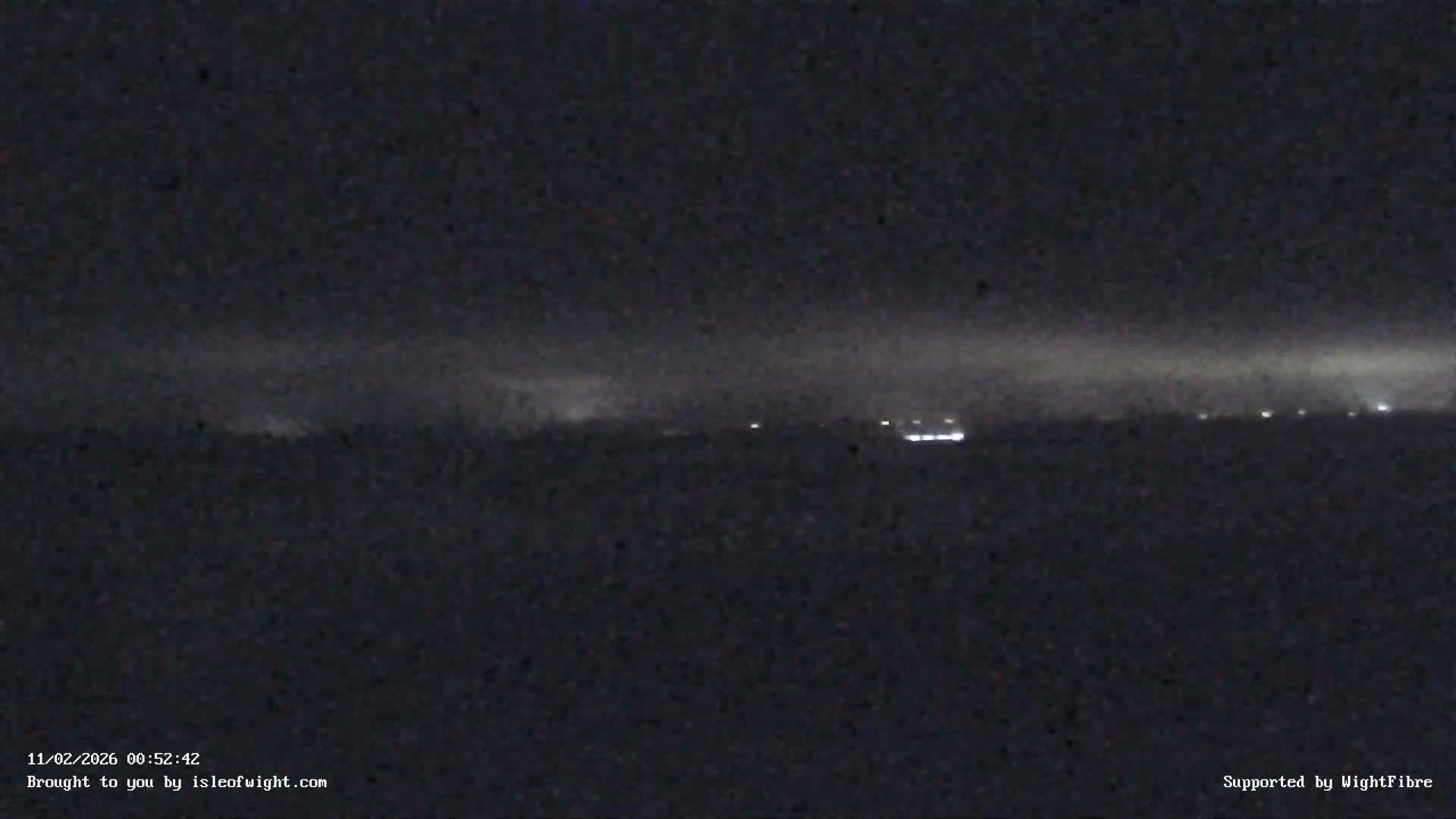 Freshwater, Colwell Bay, Hurst Castle & Hurst Point Lighthouse Live Cam - Freshwater, Isle of Wight, South East, England, United Kingdom