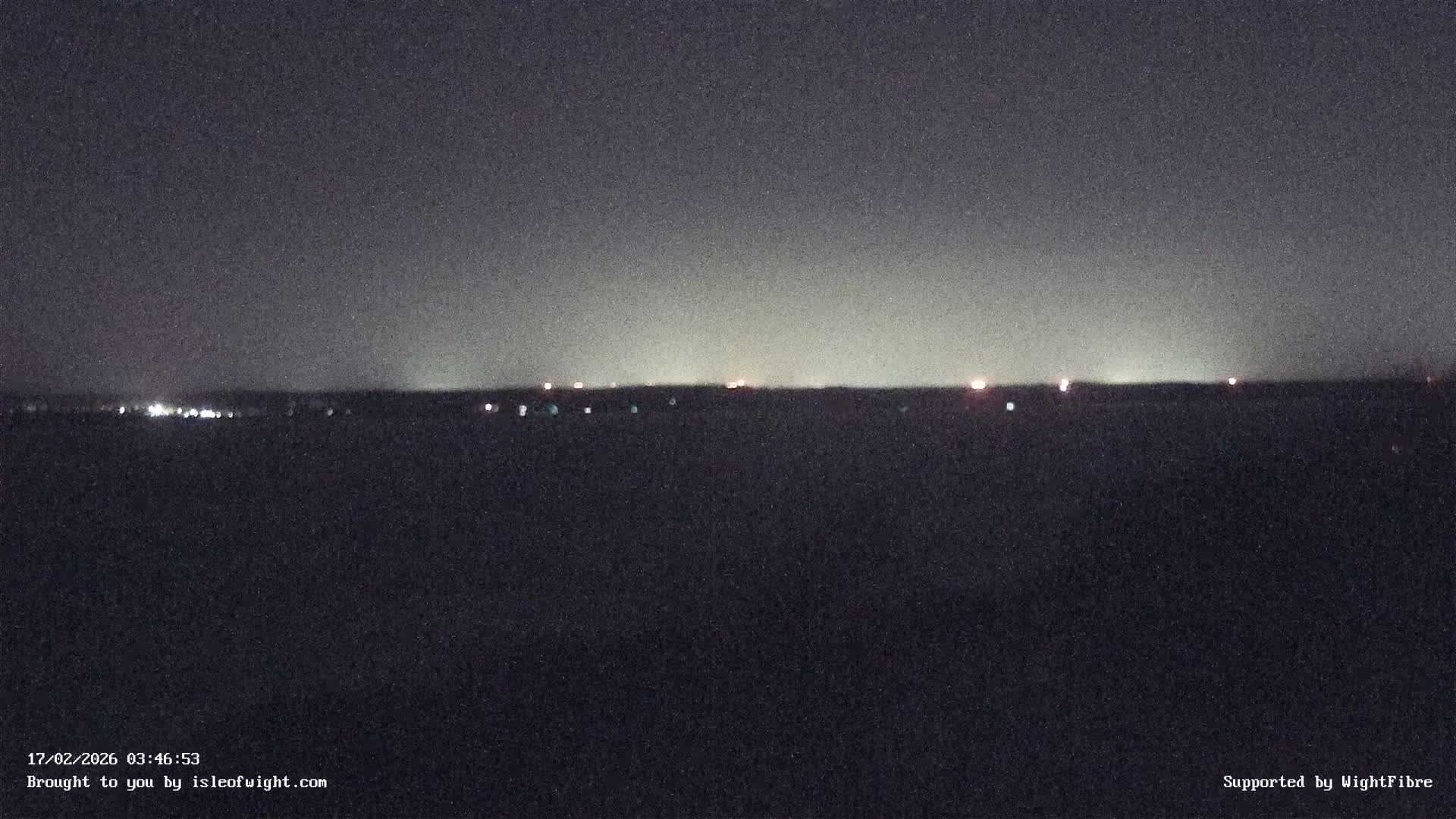 Freshwater, Colwell Bay, Hurst Castle & Hurst Point Lighthouse Live Cam - Freshwater, Isle of Wight, South East, England, United Kingdom