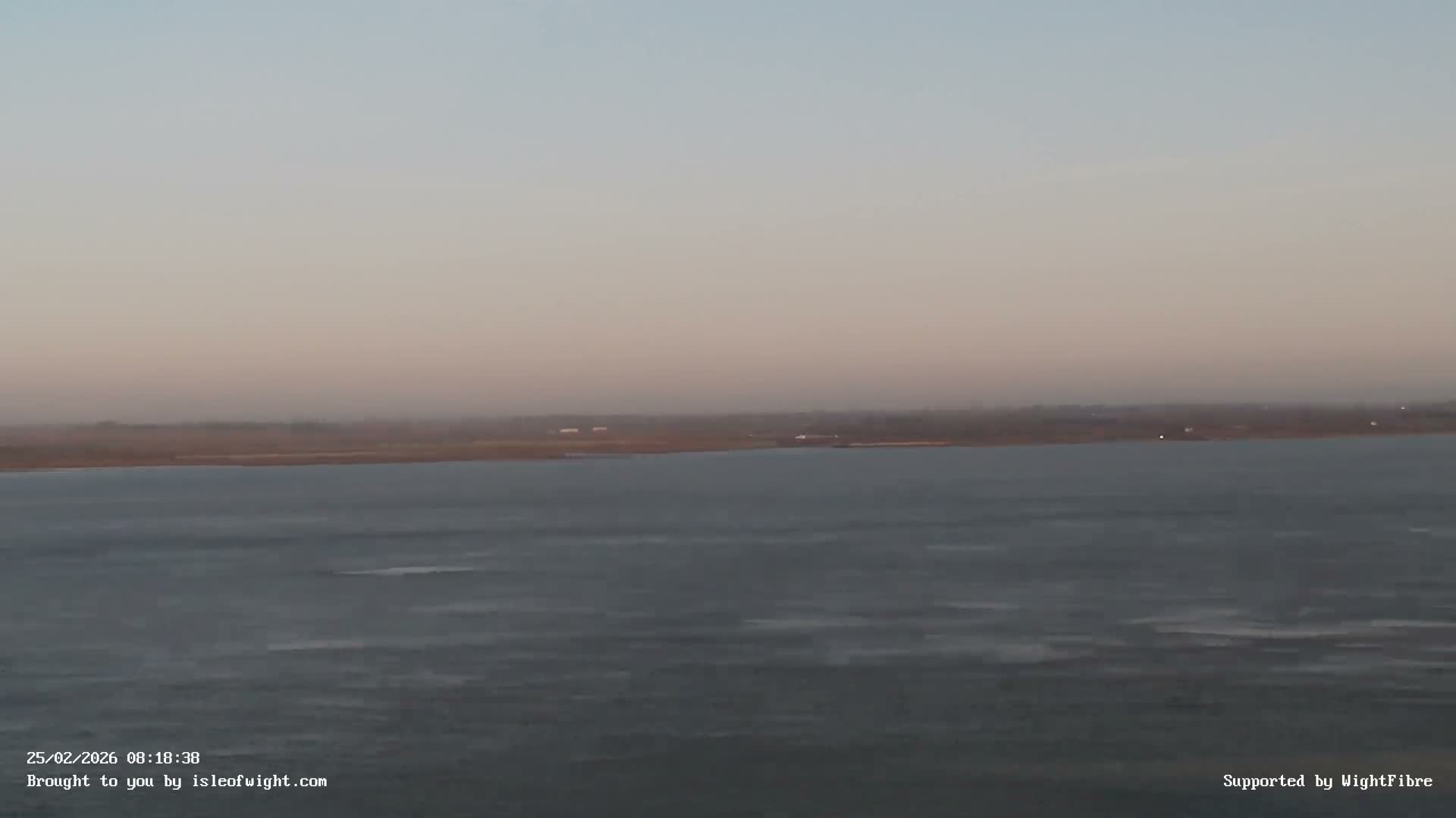 Freshwater, Colwell Bay, Hurst Castle & Hurst Point Lighthouse Live Cam - Freshwater, Isle of Wight, South East, England, United Kingdom