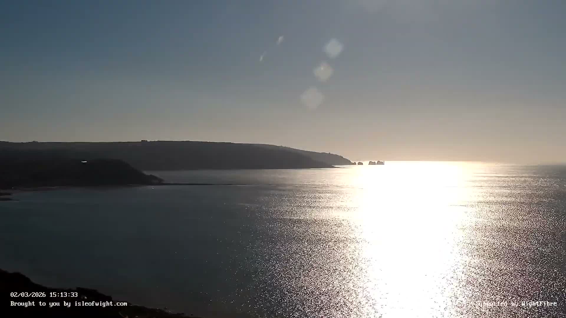 Freshwater, Colwell Bay, Hurst Castle & Hurst Point Lighthouse Live Cam - Freshwater, Isle of Wight, South East, England, United Kingdom