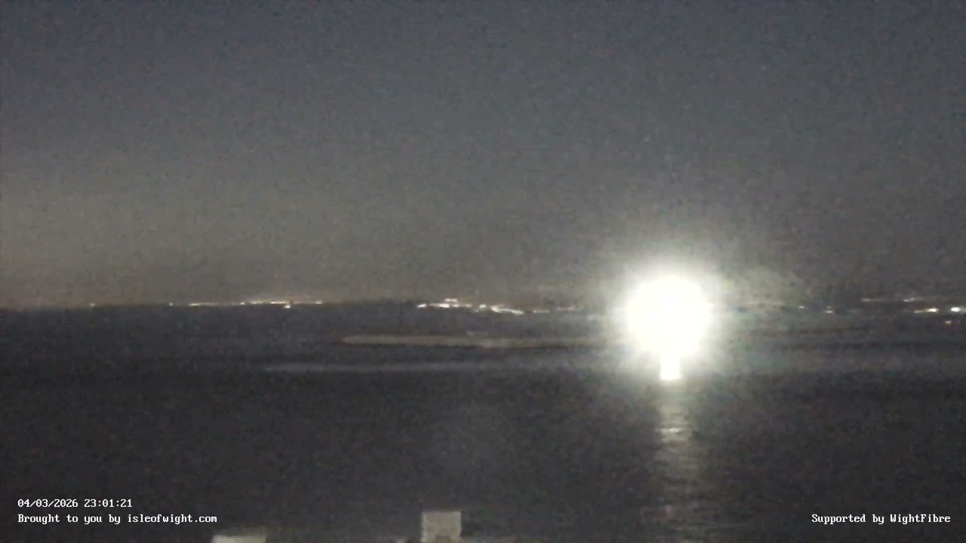 Freshwater, Colwell Bay, Hurst Castle & Hurst Point Lighthouse Live Cam - Freshwater, Isle of Wight, South East, England, United Kingdom