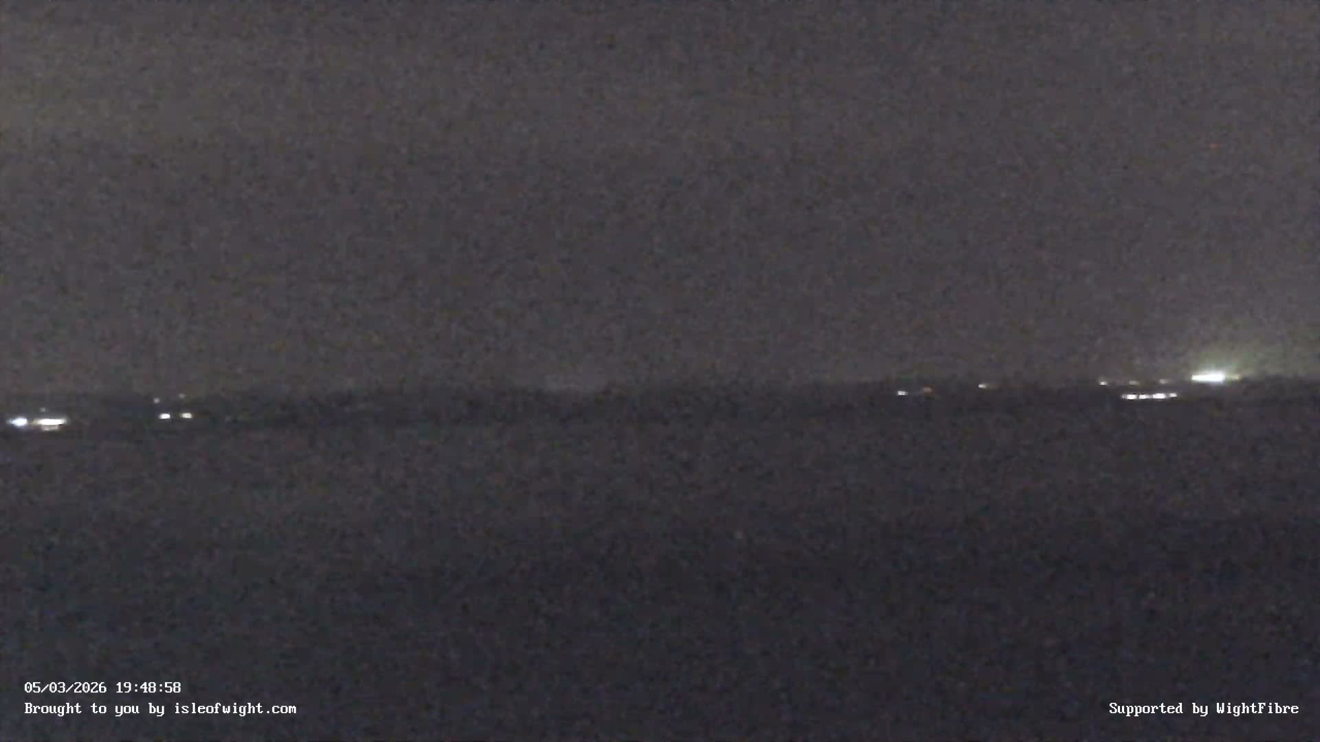Freshwater, Colwell Bay, Hurst Castle & Hurst Point Lighthouse Live Cam - Freshwater, Isle of Wight, South East, England, United Kingdom