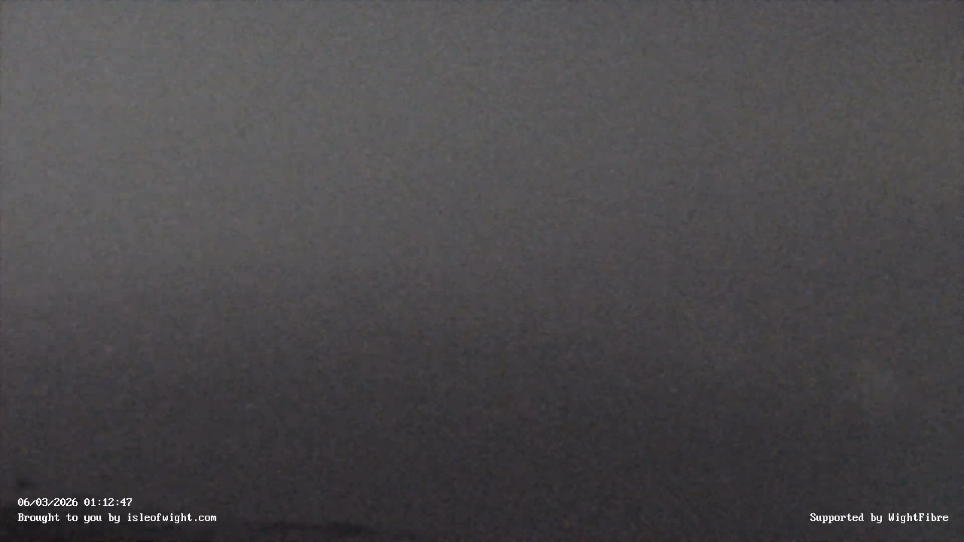 Freshwater, Colwell Bay, Hurst Castle & Hurst Point Lighthouse Live Cam - Freshwater, Isle of Wight, South East, England, United Kingdom