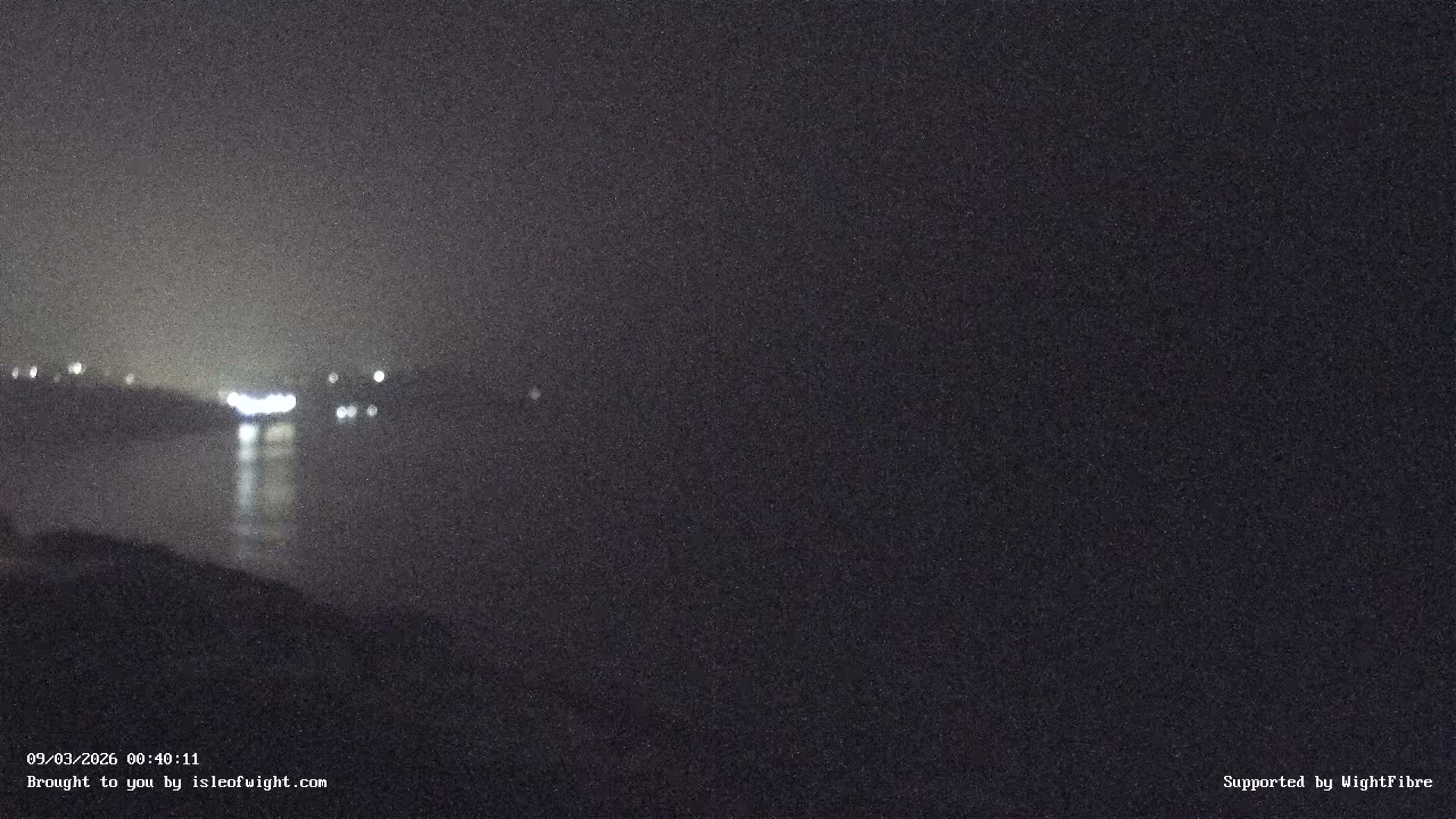Freshwater, Colwell Bay, Hurst Castle & Hurst Point Lighthouse Live Cam - Freshwater, Isle of Wight, South East, England, United Kingdom