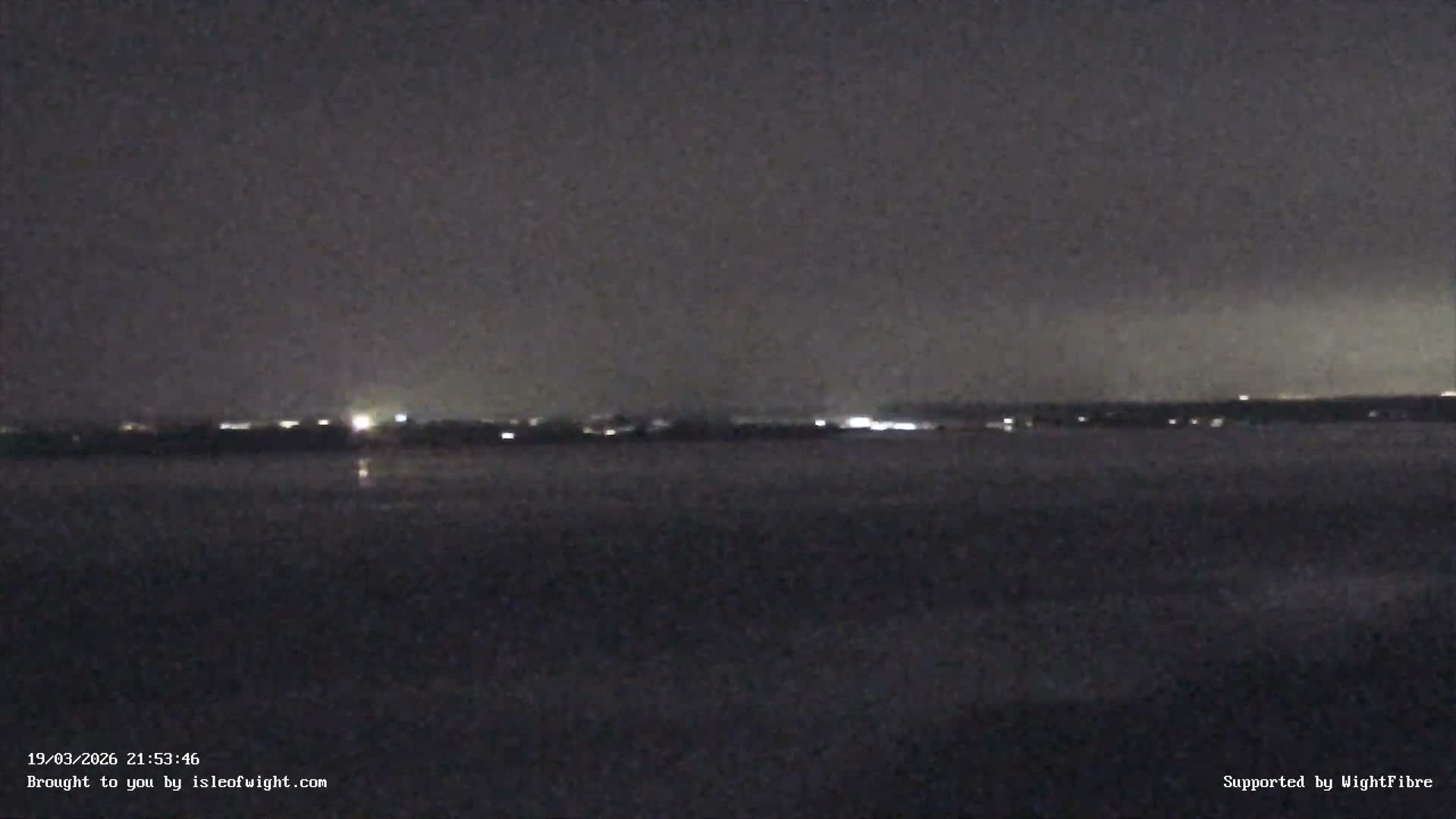 Freshwater, Colwell Bay, Hurst Castle & Hurst Point Lighthouse Live Cam - Freshwater, Isle of Wight, South East, England, United Kingdom
