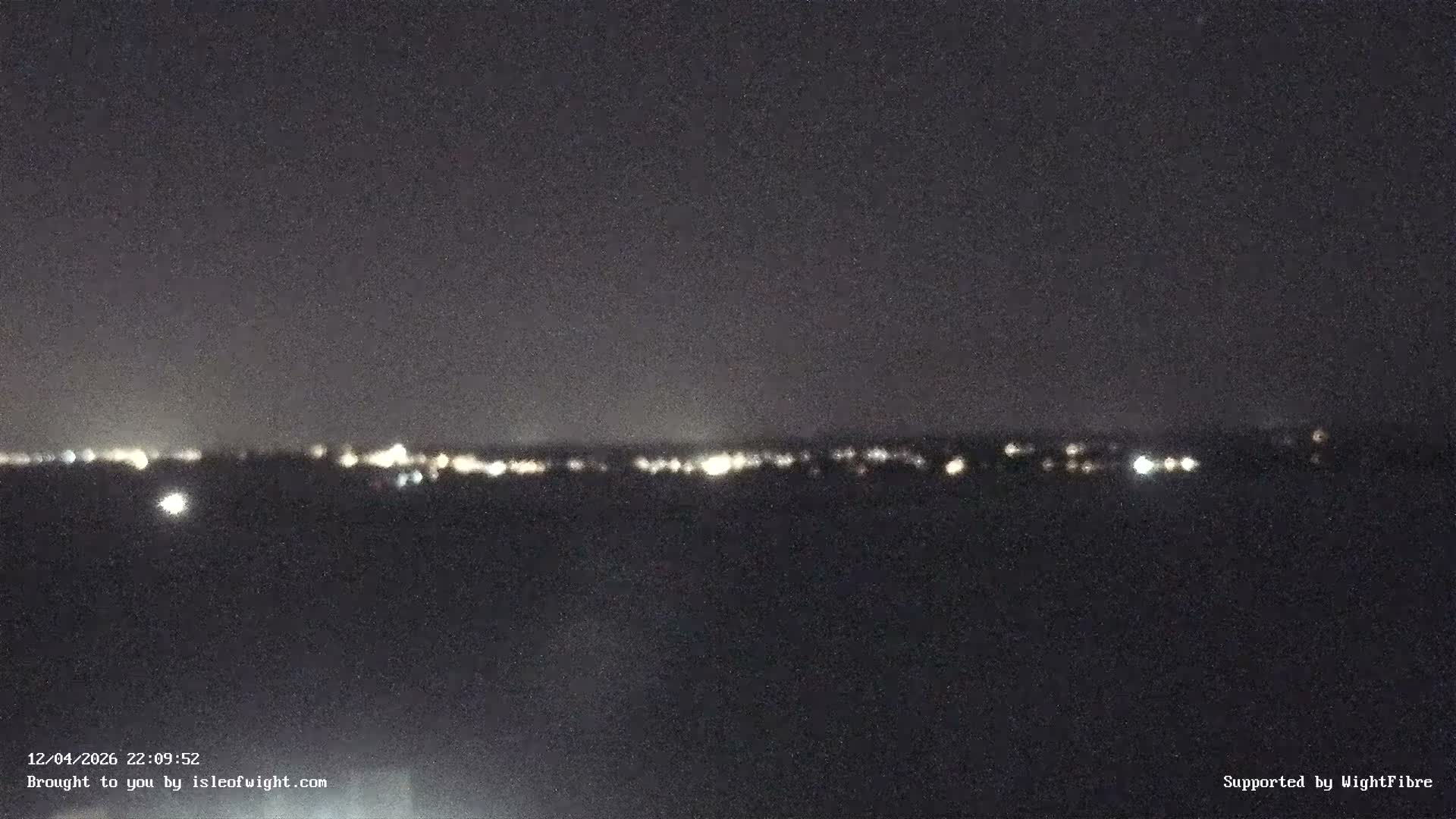Freshwater, Colwell Bay, Hurst Castle & Hurst Point Lighthouse Live Cam - Freshwater, Isle of Wight, South East, England, United Kingdom