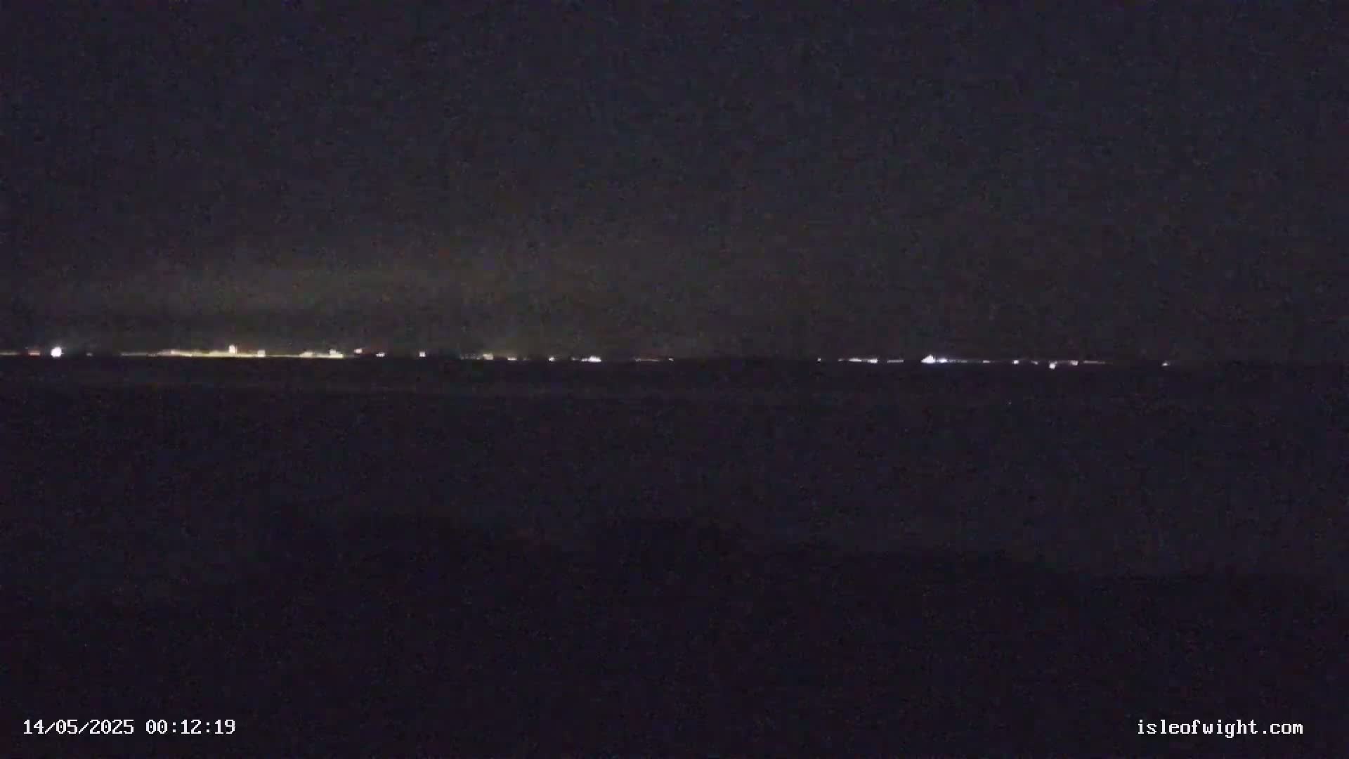 The Needles Isle of Wight & England Mainland View From Alum Bay Live Cam - Totland, Isle of Wight, South East, England, United Kingdom