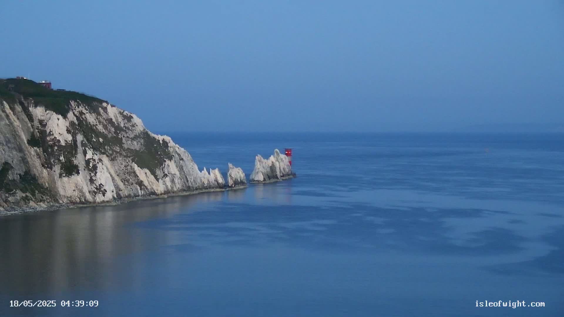 The Needles Isle of Wight & England Mainland View From Alum Bay Live Cam - Totland, Isle of Wight, South East, England, United Kingdom
