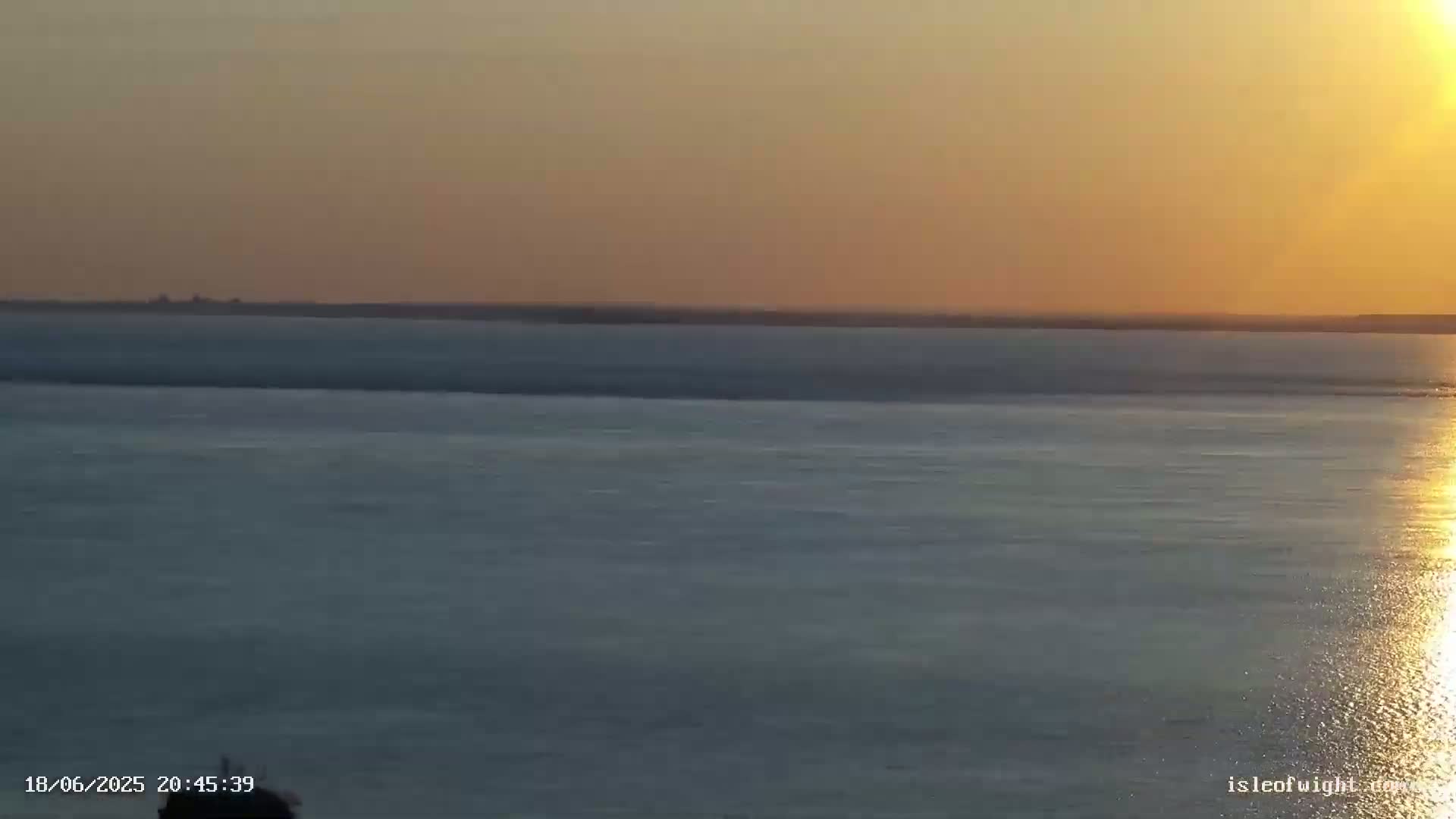 The Needles Isle of Wight & England Mainland View From Alum Bay Live Cam - Totland, Isle of Wight, South East, England, United Kingdom