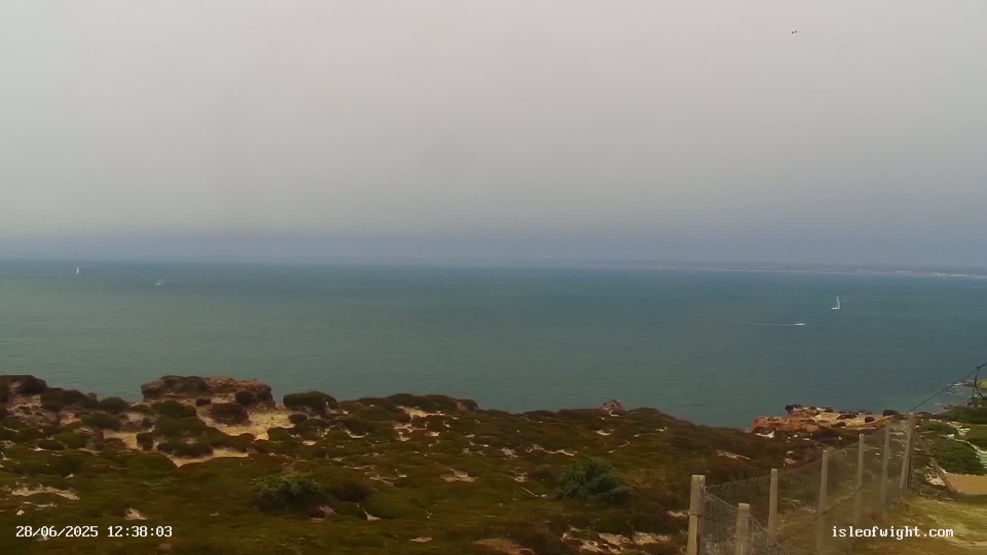 The Needles Isle of Wight & England Mainland View From Alum Bay Live Cam - Totland, Isle of Wight, South East, England, United Kingdom