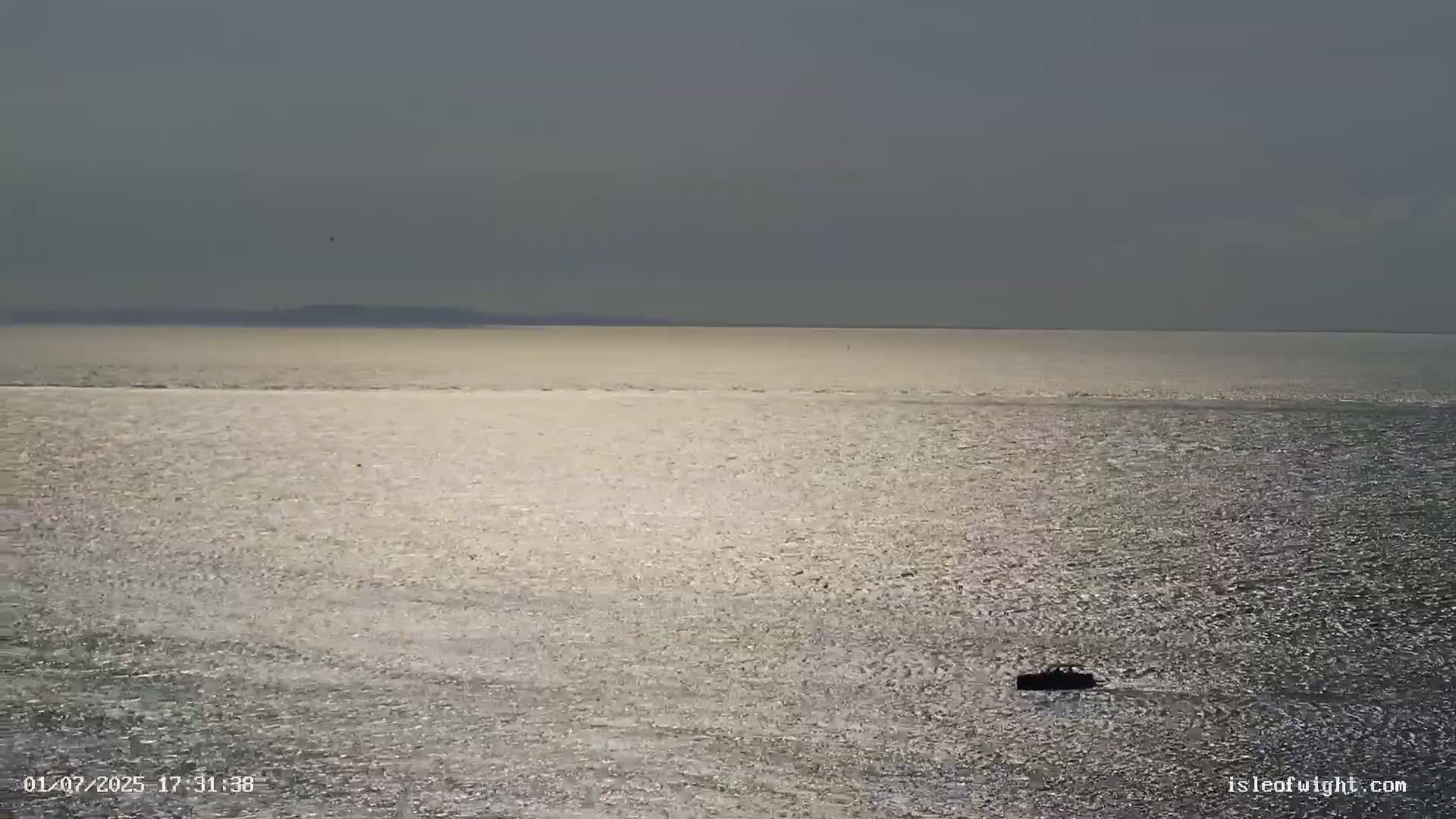 The Needles Isle of Wight & England Mainland View From Alum Bay Live Cam - Totland, Isle of Wight, South East, England, United Kingdom