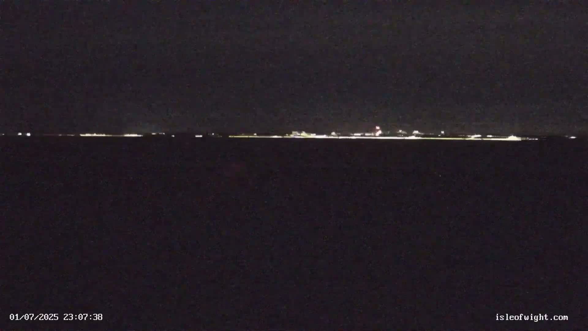 The Needles Isle of Wight & England Mainland View From Alum Bay Live Cam - Totland, Isle of Wight, South East, England, United Kingdom
