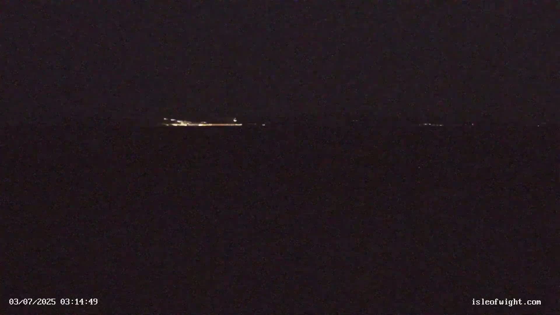 The Needles Isle of Wight & England Mainland View From Alum Bay Live Cam - Totland, Isle of Wight, South East, England, United Kingdom