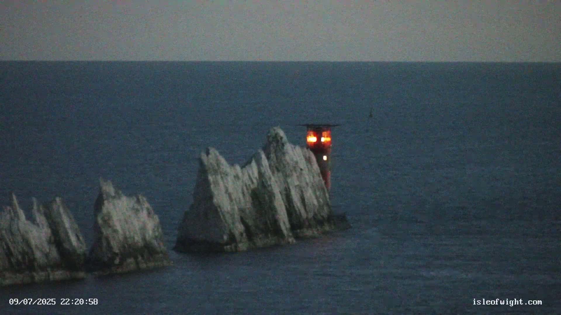 The Needles Isle of Wight & England Mainland View From Alum Bay Live Cam - Totland, Isle of Wight, South East, England, United Kingdom