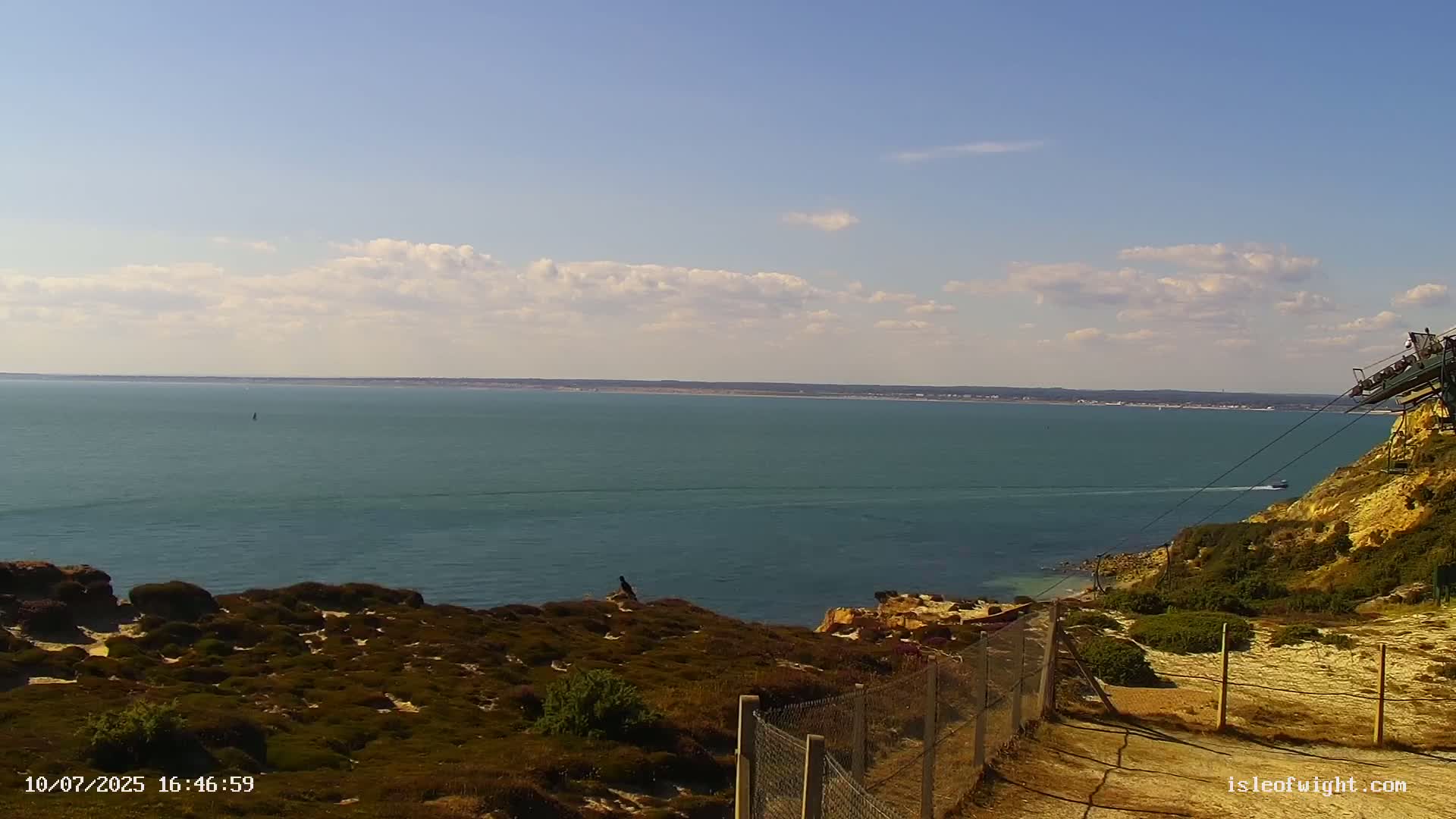 The Needles Isle of Wight & England Mainland View From Alum Bay Live Cam - Totland, Isle of Wight, South East, England, United Kingdom