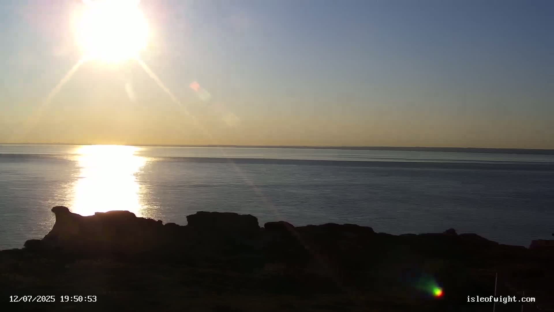 The Needles Isle of Wight & England Mainland View From Alum Bay Live Cam - Totland, Isle of Wight, South East, England, United Kingdom