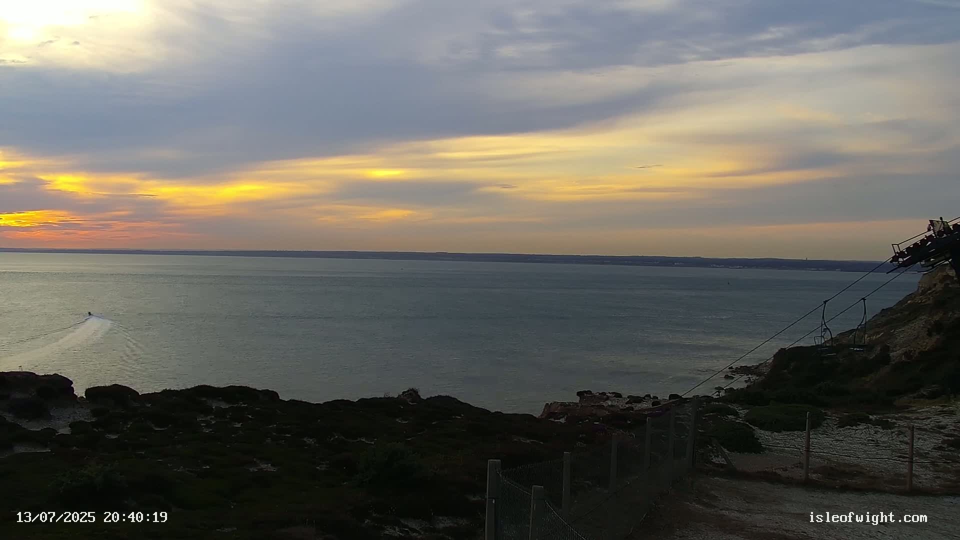 The Needles Isle of Wight & England Mainland View From Alum Bay Live Cam - Totland, Isle of Wight, South East, England, United Kingdom