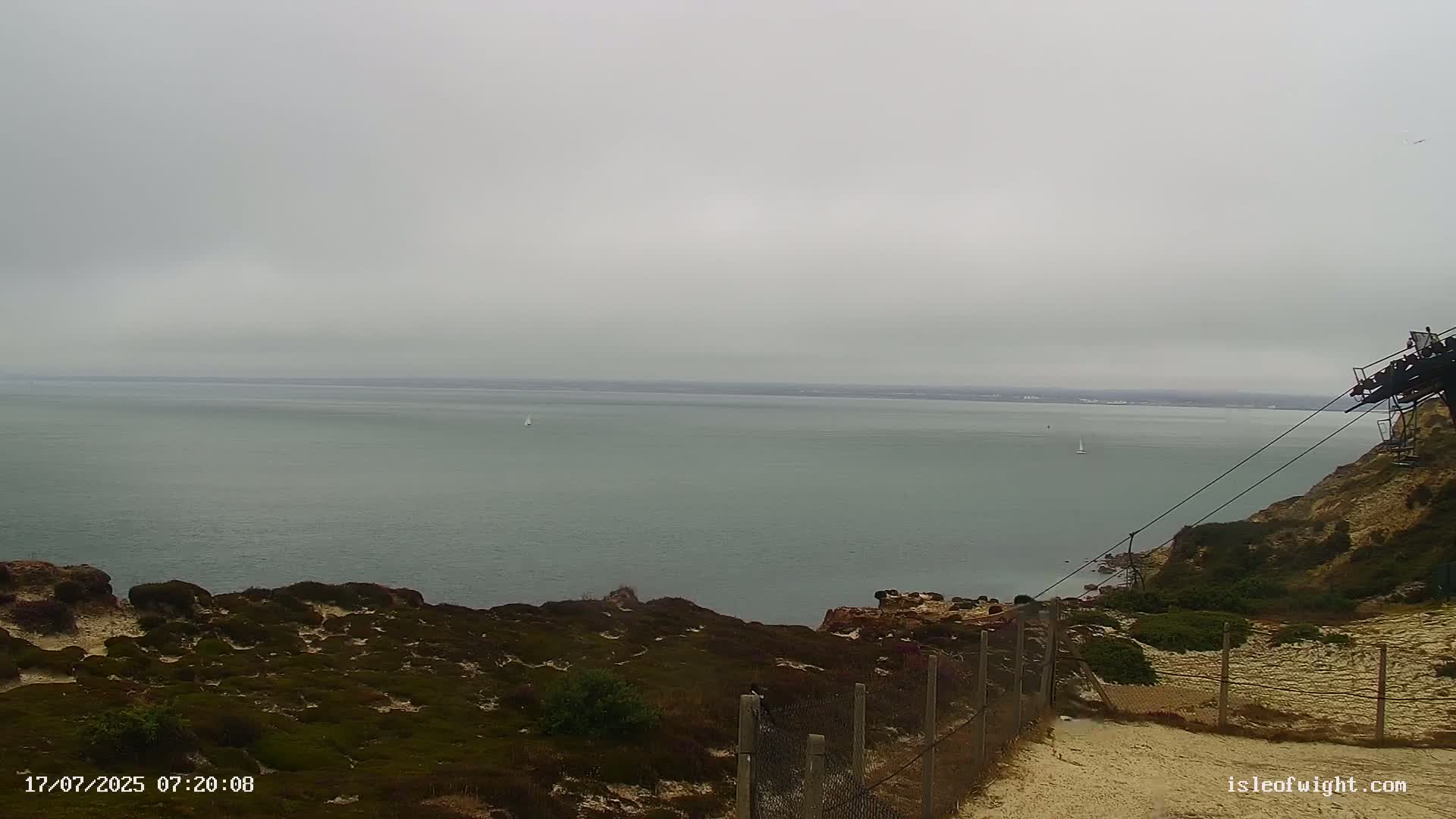 The Needles Isle of Wight & England Mainland View From Alum Bay Live Cam - Totland, Isle of Wight, South East, England, United Kingdom