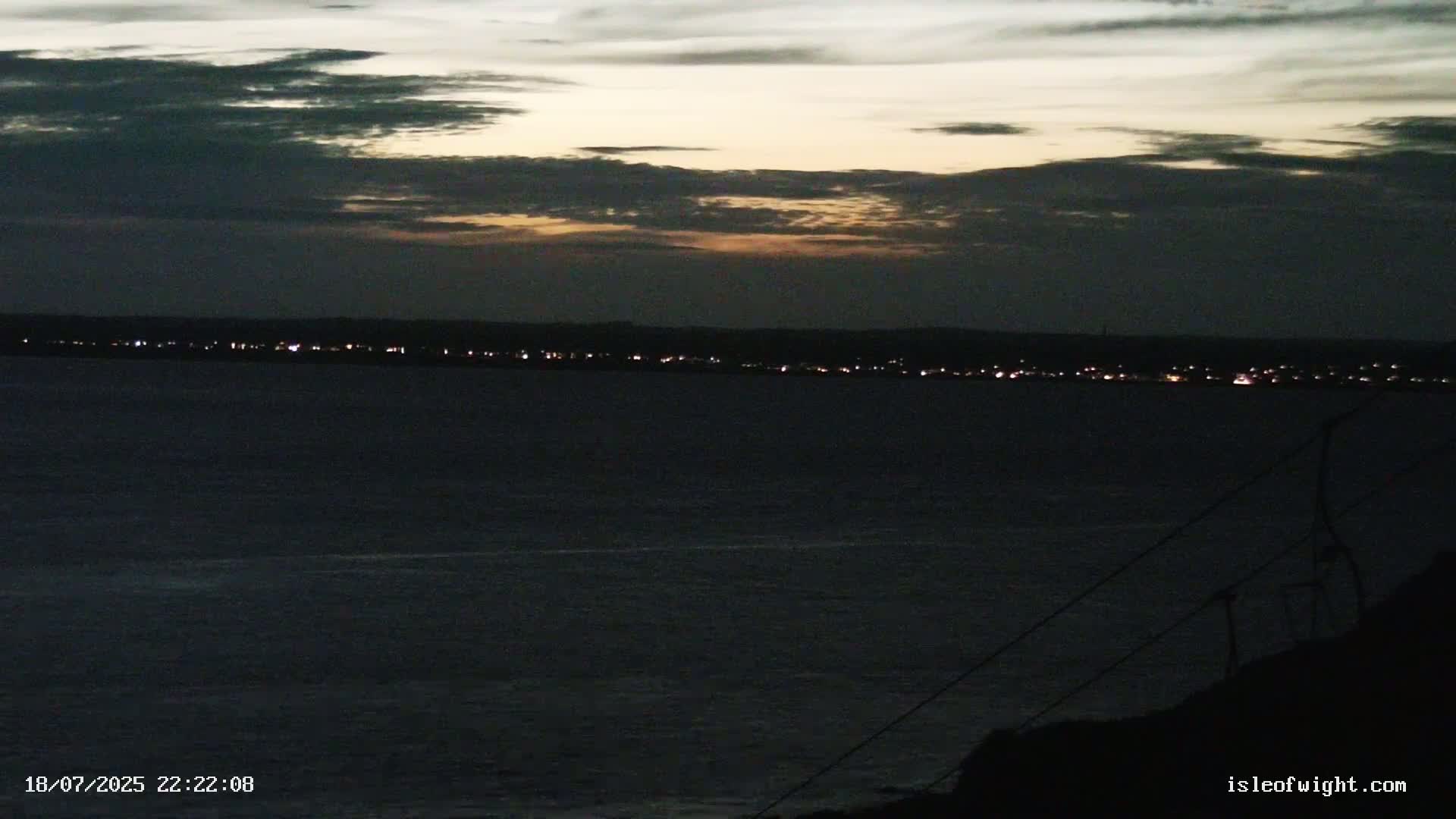 The Needles Isle of Wight & England Mainland View From Alum Bay Live Cam - Totland, Isle of Wight, South East, England, United Kingdom