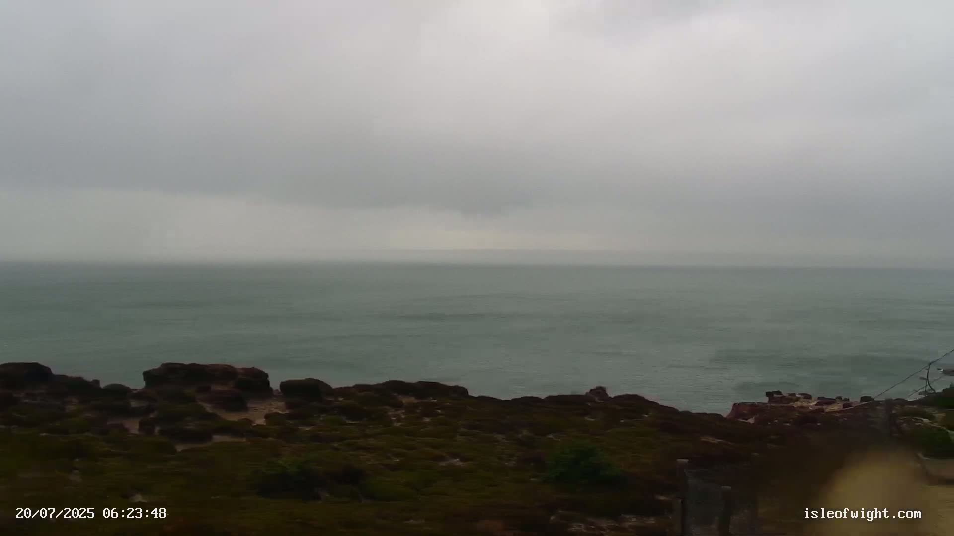 The Needles Isle of Wight & England Mainland View From Alum Bay Live Cam - Totland, Isle of Wight, South East, England, United Kingdom