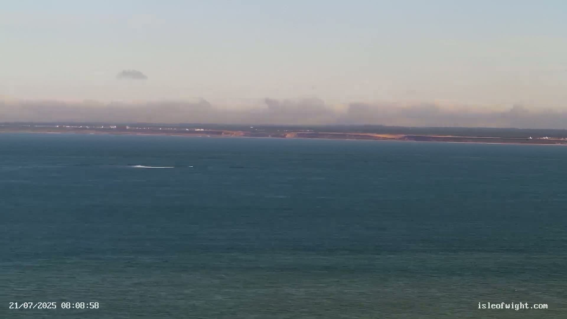 The Needles Isle of Wight & England Mainland View From Alum Bay Live Cam - Totland, Isle of Wight, South East, England, United Kingdom