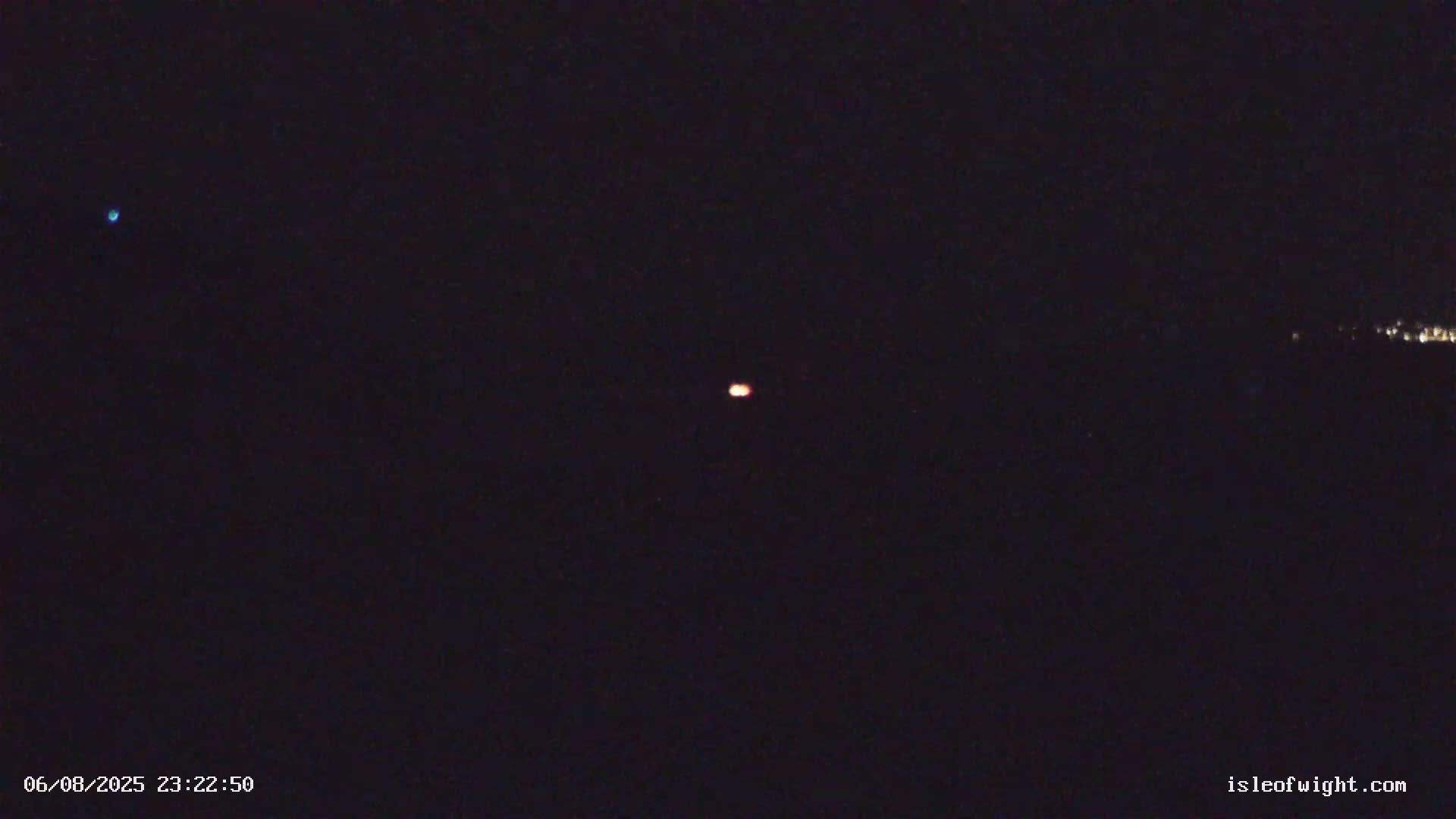 The Needles Isle of Wight & England Mainland View From Alum Bay Live Cam - Totland, Isle of Wight, South East, England, United Kingdom