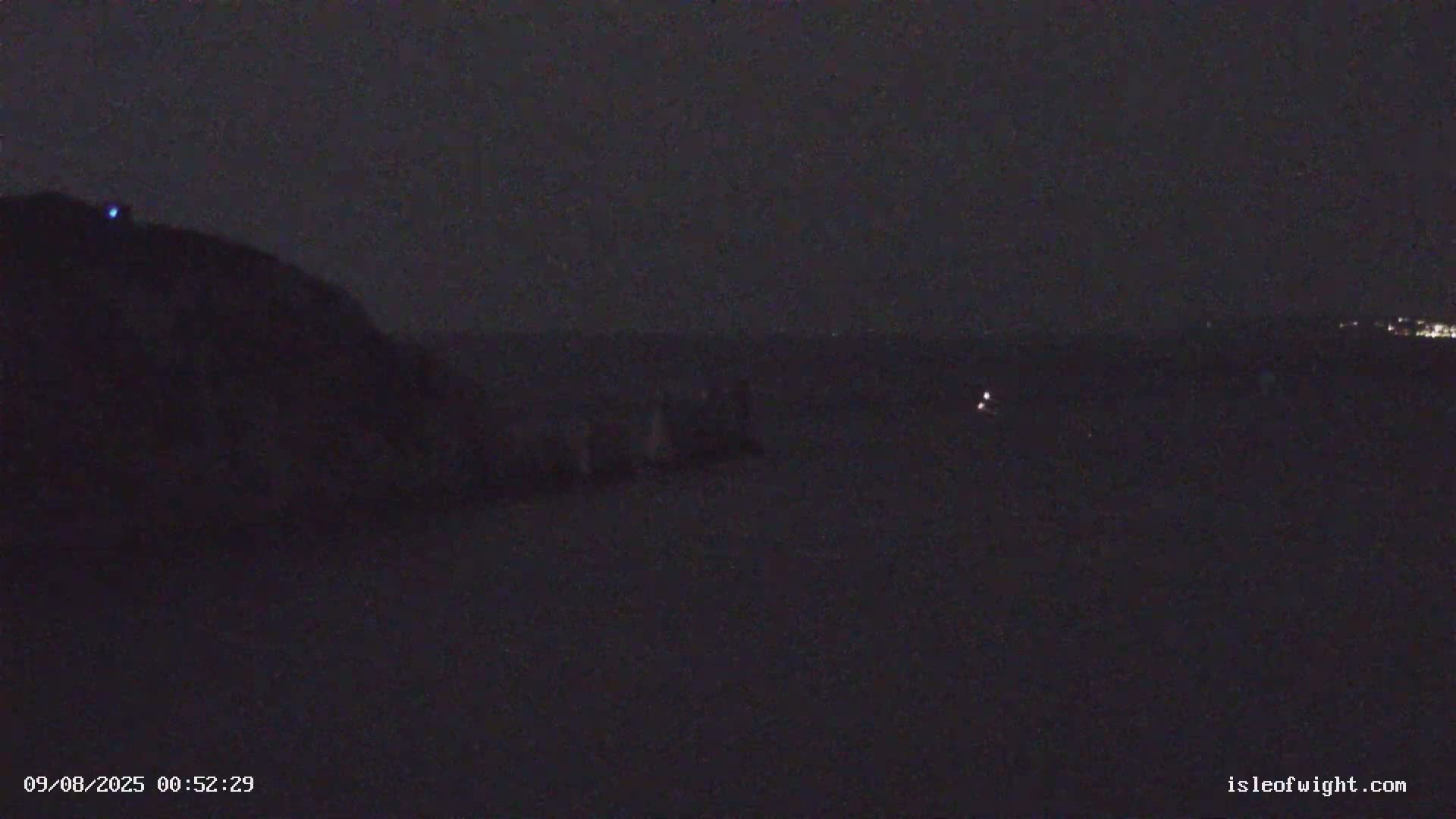 The Needles Isle of Wight & England Mainland View From Alum Bay Live Cam - Totland, Isle of Wight, South East, England, United Kingdom