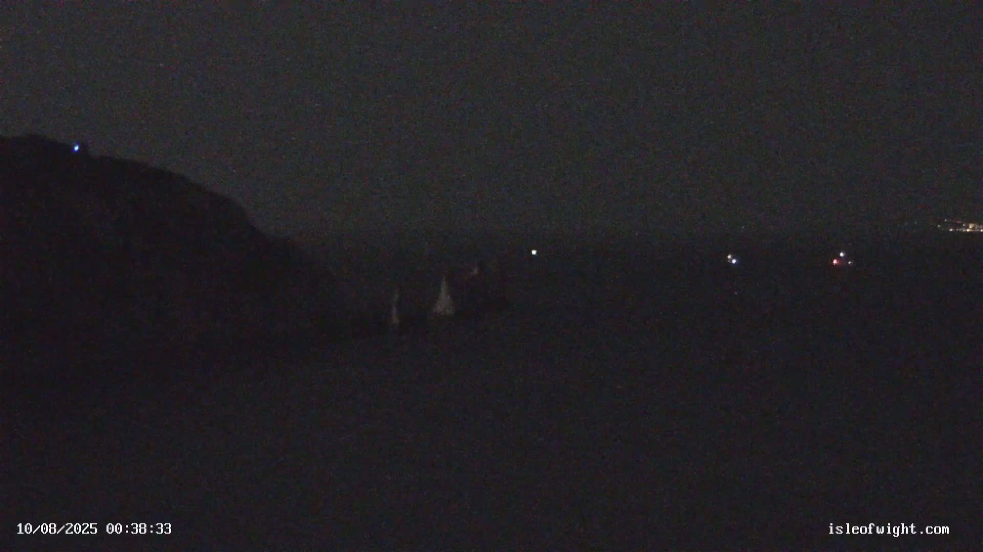 The Needles Isle of Wight & England Mainland View From Alum Bay Live Cam - Totland, Isle of Wight, South East, England, United Kingdom