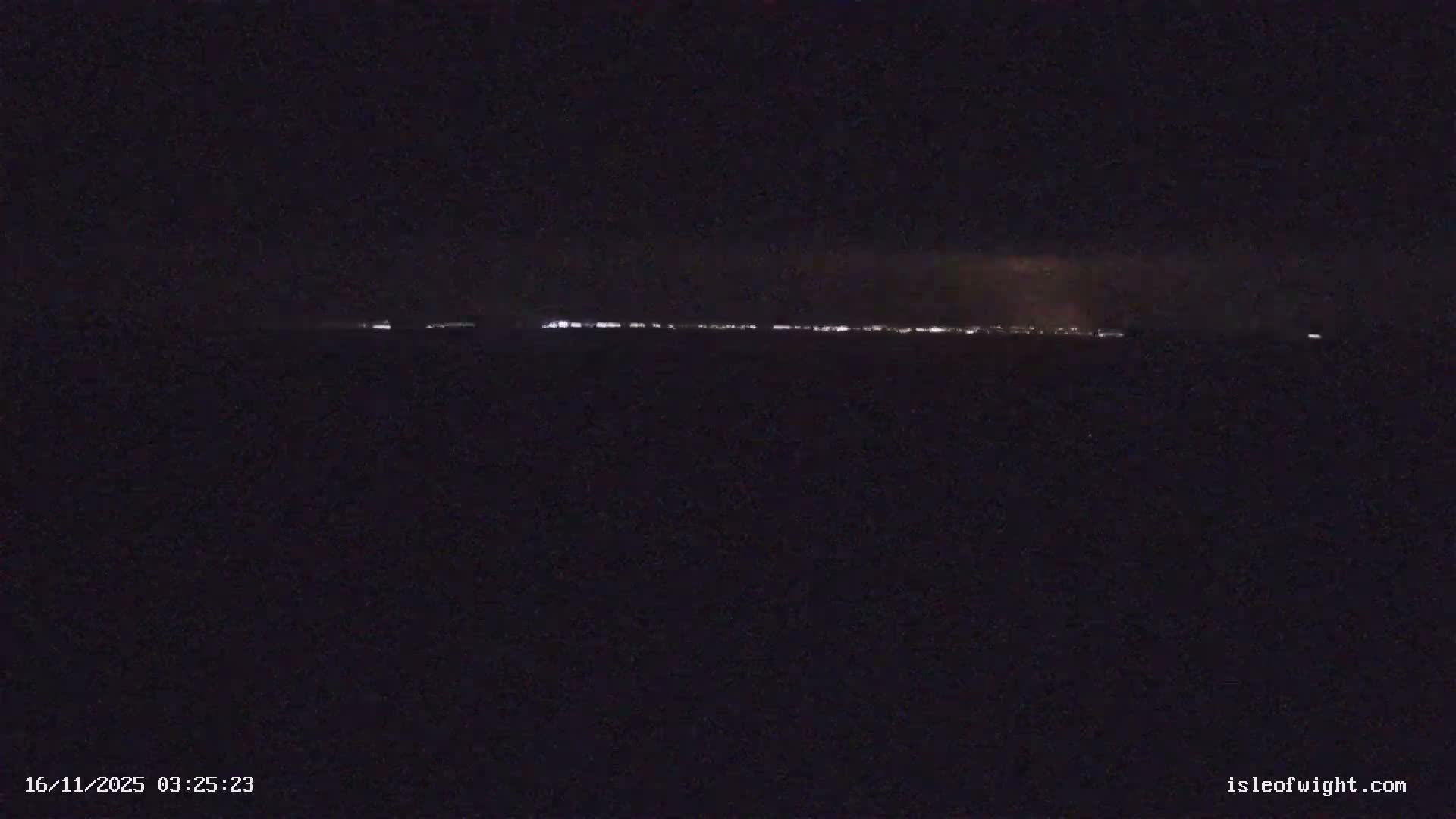 The Needles Isle of Wight & England Mainland View From Alum Bay Live Cam - Totland, Isle of Wight, South East, England, United Kingdom