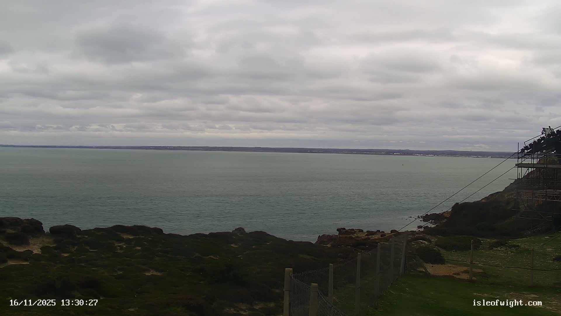 The Needles Isle of Wight & England Mainland View From Alum Bay Live Cam - Totland, Isle of Wight, South East, England, United Kingdom