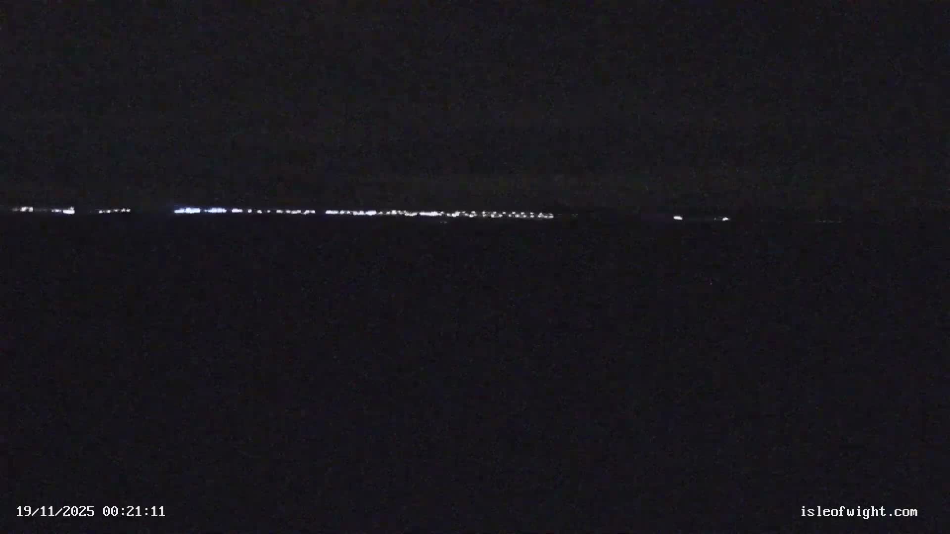 The Needles Isle of Wight & England Mainland View From Alum Bay Live Cam - Totland, Isle of Wight, South East, England, United Kingdom