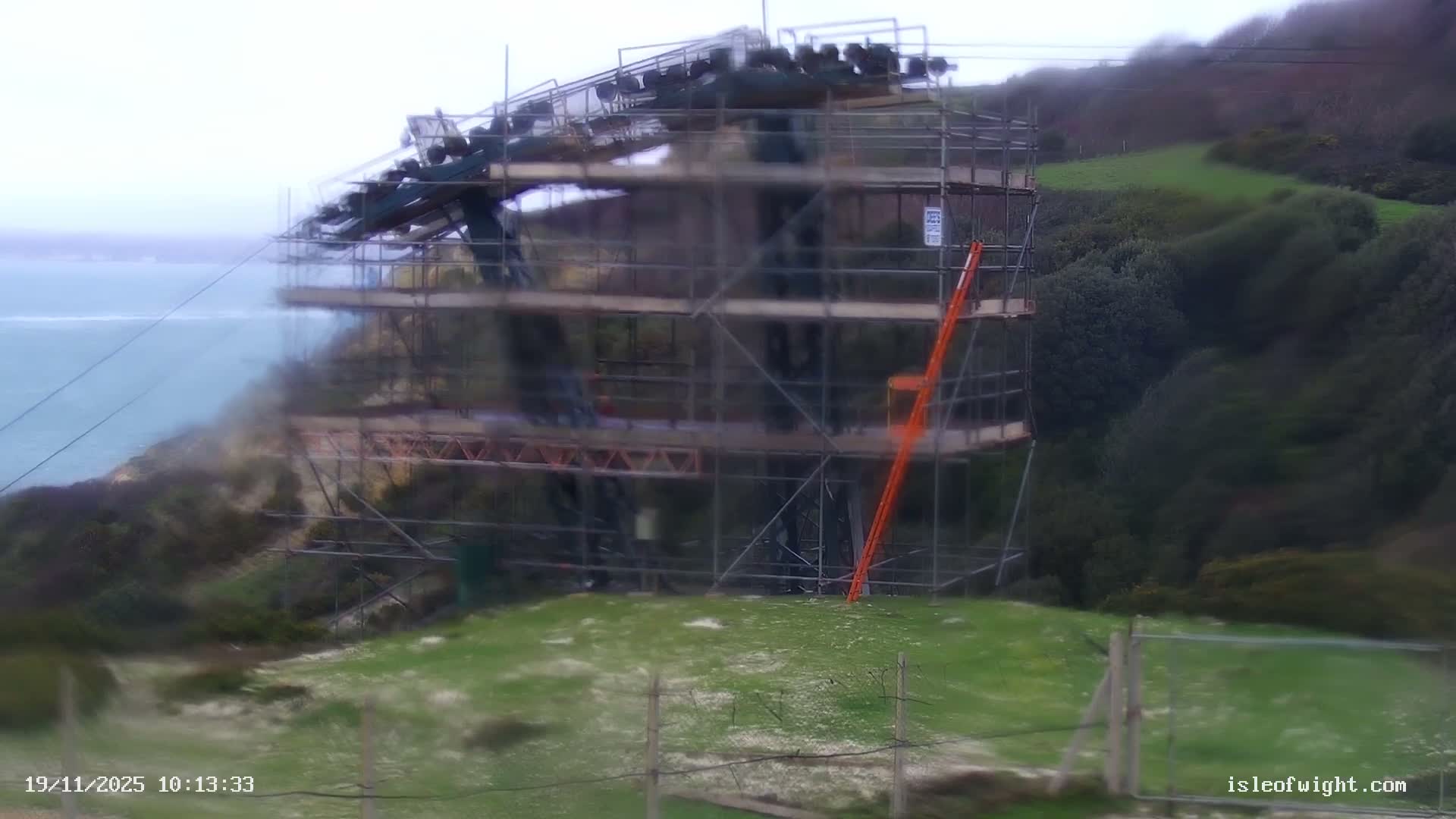 The Needles Isle of Wight & England Mainland View From Alum Bay Live Cam - Totland, Isle of Wight, South East, England, United Kingdom
