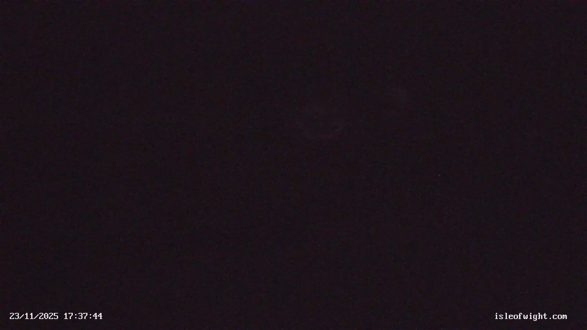 The Needles Isle of Wight & England Mainland View From Alum Bay Live Cam - Totland, Isle of Wight, South East, England, United Kingdom