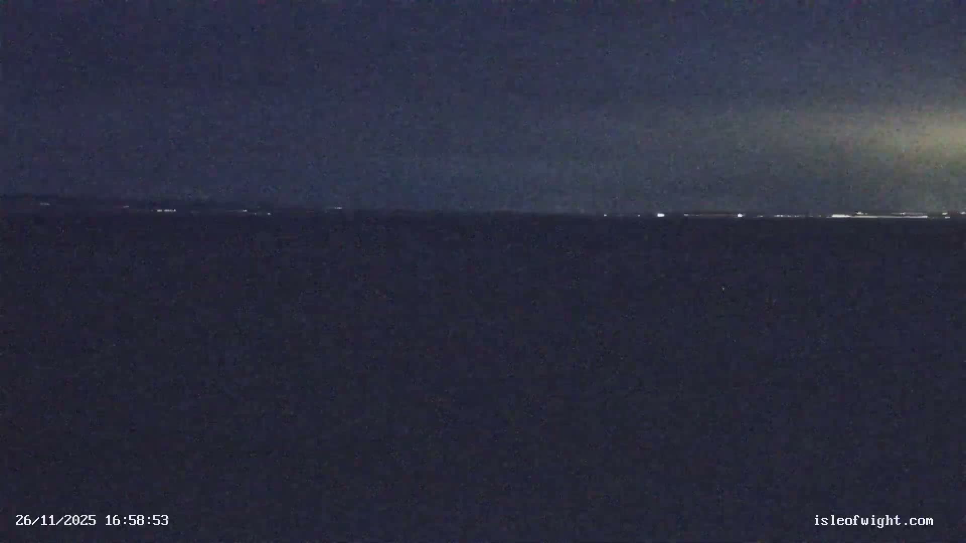 The Needles Isle of Wight & England Mainland View From Alum Bay Live Cam - Totland, Isle of Wight, South East, England, United Kingdom