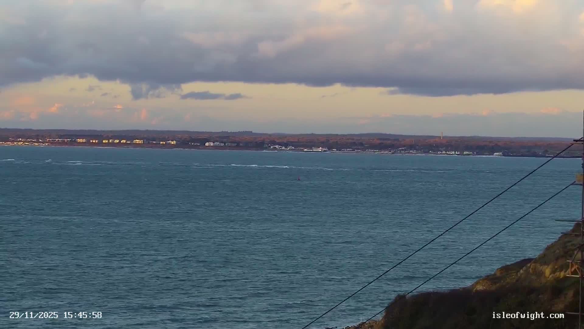 The Needles Isle of Wight & England Mainland View From Alum Bay Live Cam - Totland, Isle of Wight, South East, England, United Kingdom