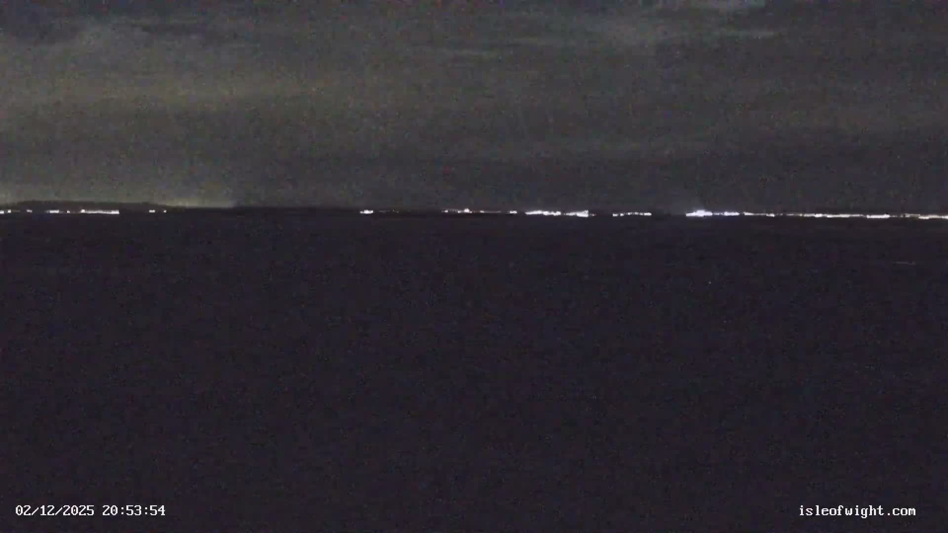 The Needles Isle of Wight & England Mainland View From Alum Bay Live Cam - Totland, Isle of Wight, South East, England, United Kingdom