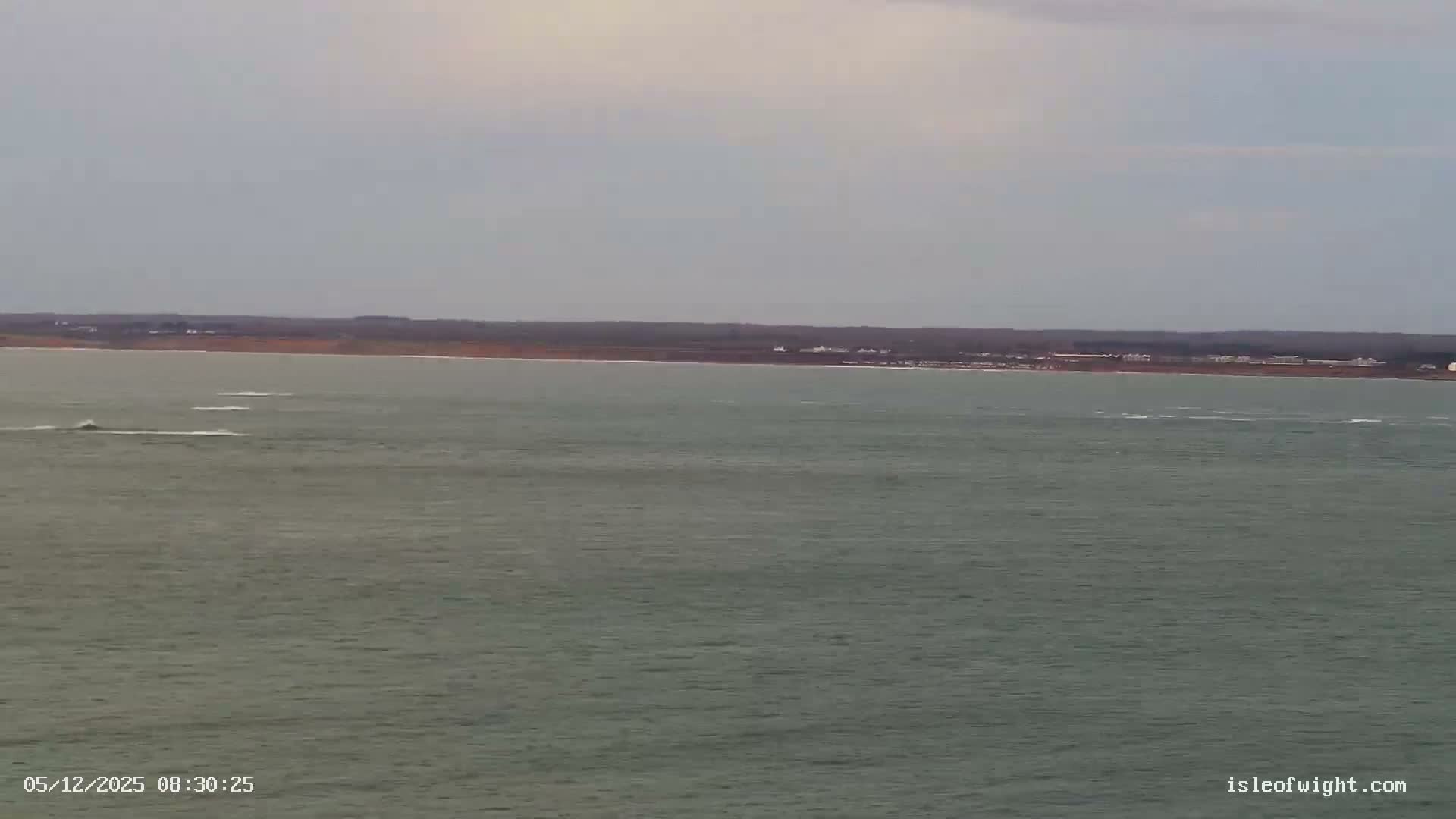 The Needles Isle of Wight & England Mainland View From Alum Bay Live Cam - Totland, Isle of Wight, South East, England, United Kingdom