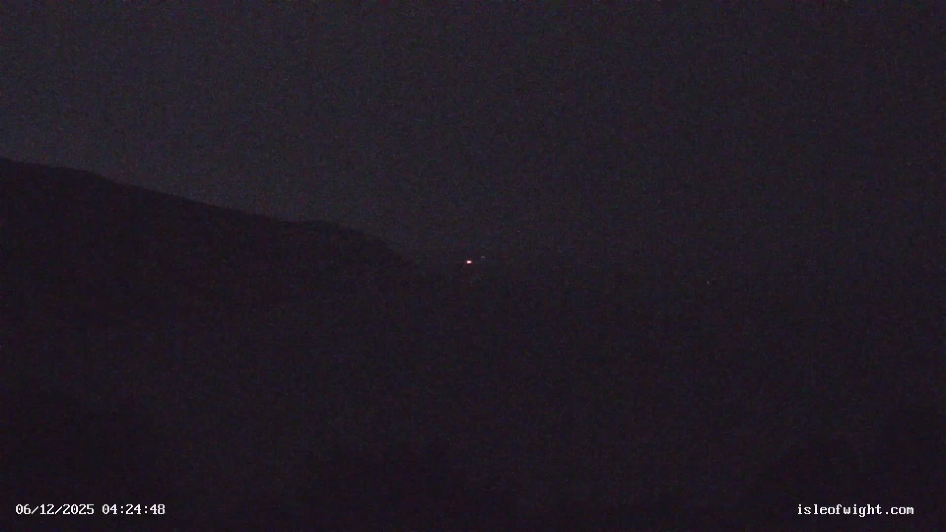 The Needles Isle of Wight & England Mainland View From Alum Bay Live Cam - Totland, Isle of Wight, South East, England, United Kingdom